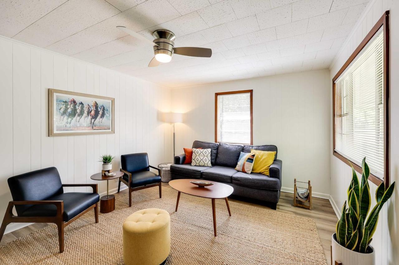 Pet-friendly Walk To Oaklawn! Holiday home Hot Springs