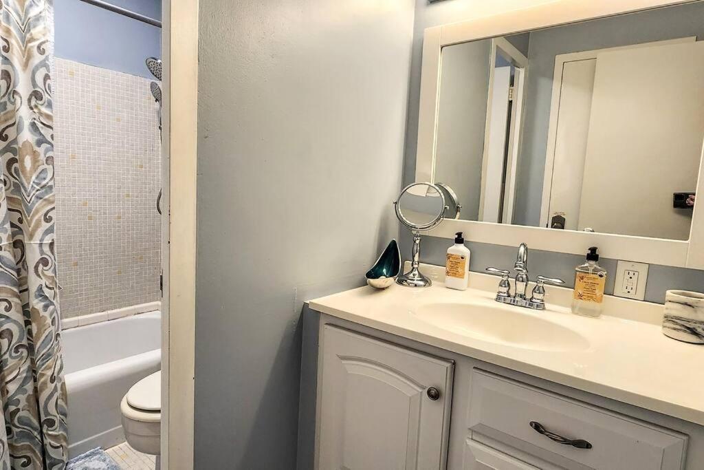Perfect Couples Retreat - Close To Amenities *