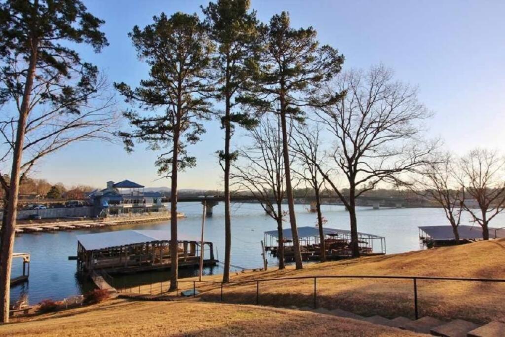 Perfect Couples Retreat - Close To Amenities Hot Springs
