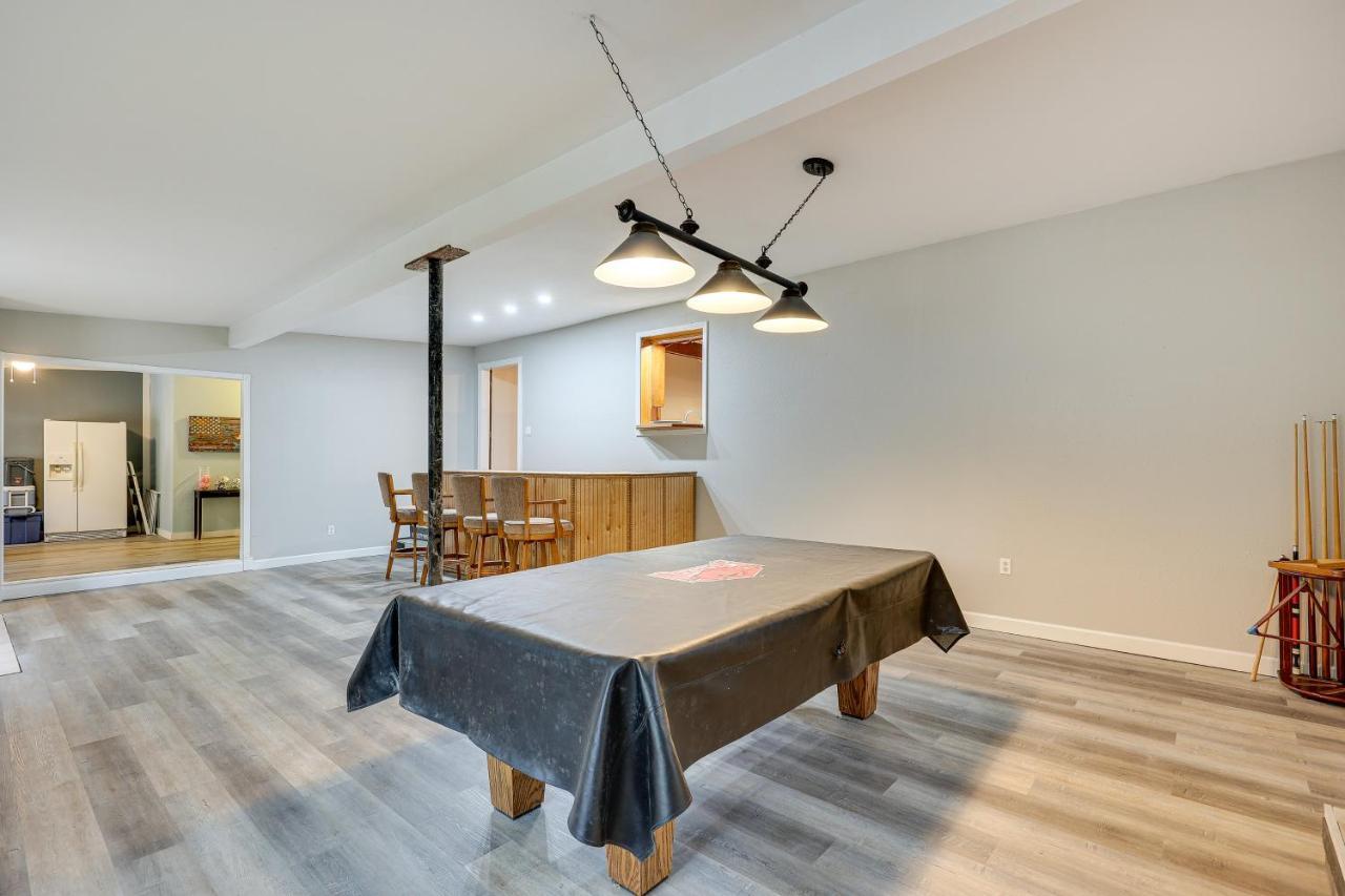 Spacious Lakehouse On Hamilton! Holiday home *