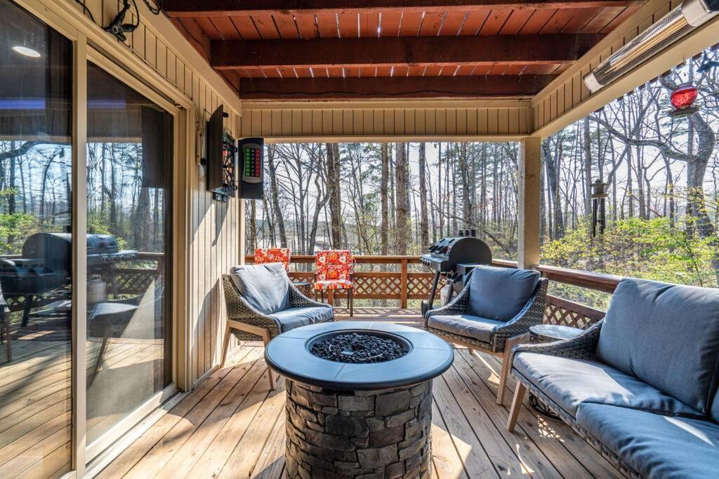 My Happy Place-games, Lakeside, & Scenery Views Holiday home *