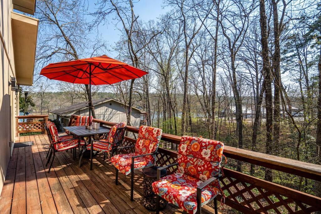 Holiday home My Happy Place-games, Lakeside, & Scenery Views *