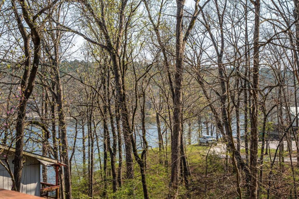 Holiday home My Happy Place-games, Lakeside, & Scenery Views *