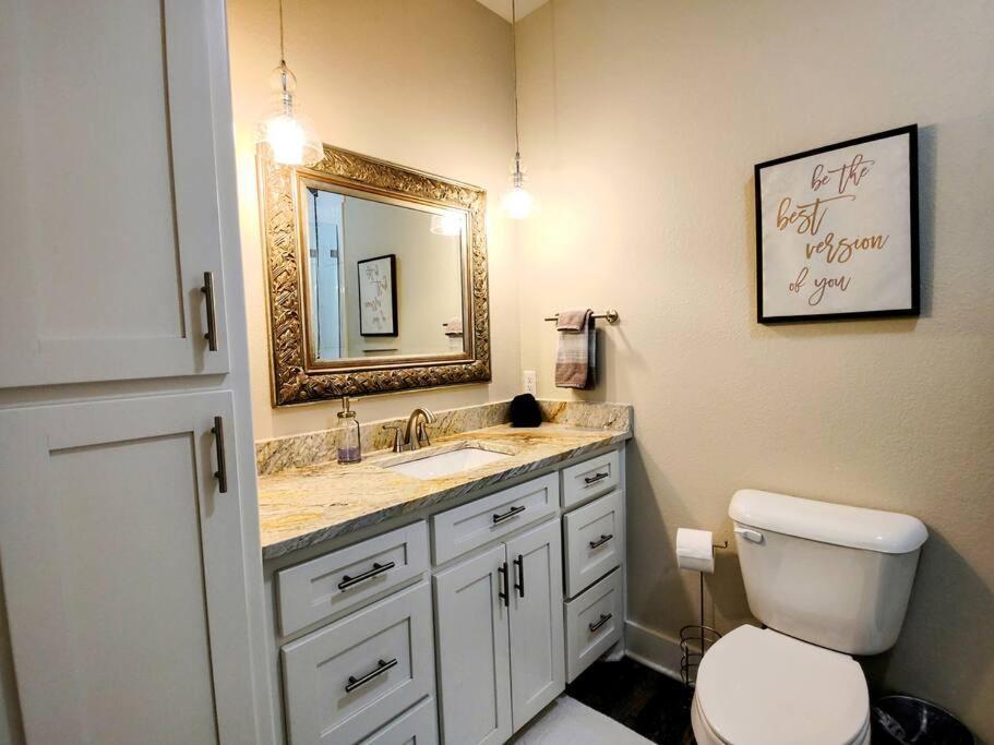 Duplex Lakeview A - 10 Minutes To Oaklawn Racing & Gaming Holiday home