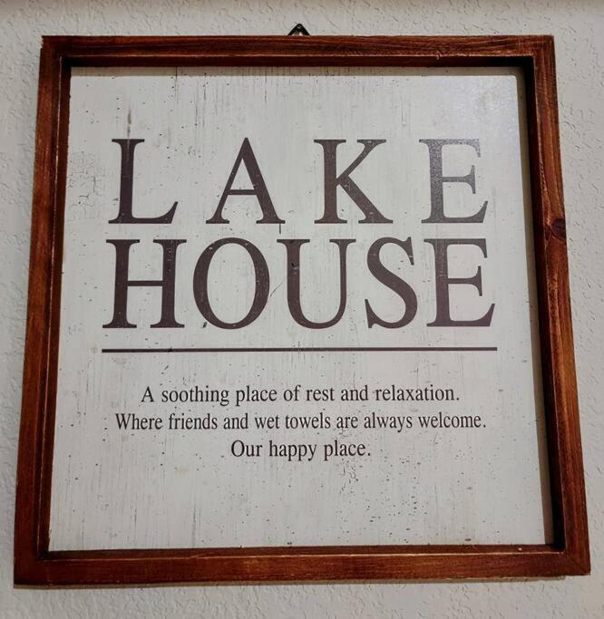 Lakeview B - 10 Minutes To Oaklawn Racing & Gaming Holiday home *