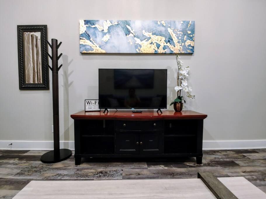 Holiday home Lakeview B - 10 Minutes To Oaklawn Racing & Gaming *