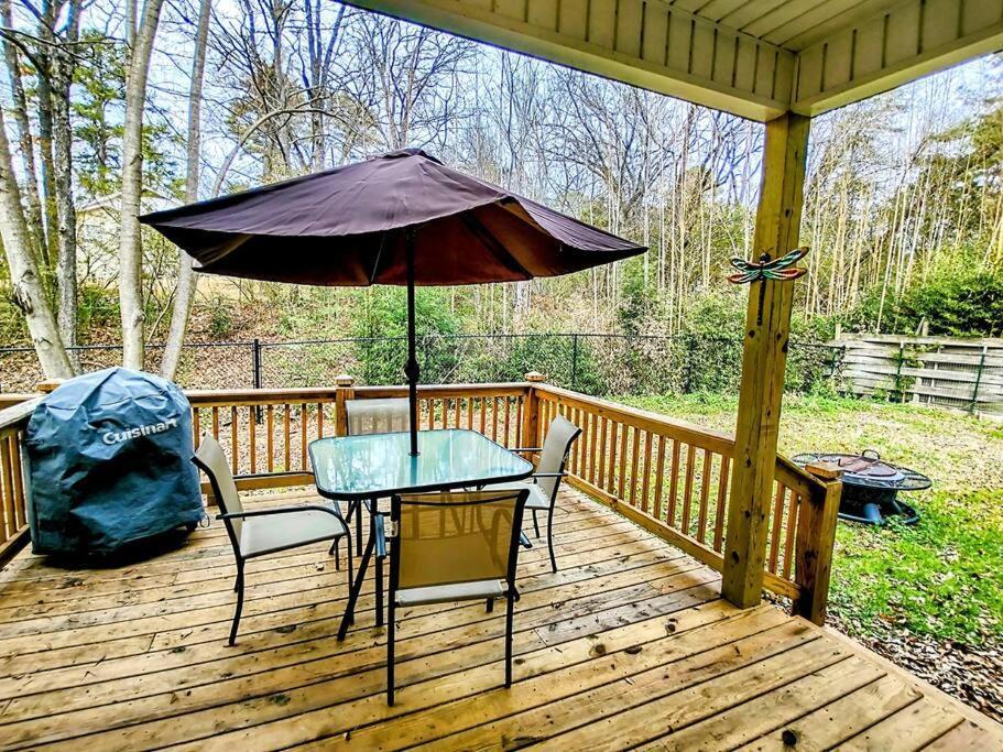 Lakeview B - 10 Minutes To Oaklawn Racing & Gaming Holiday home *