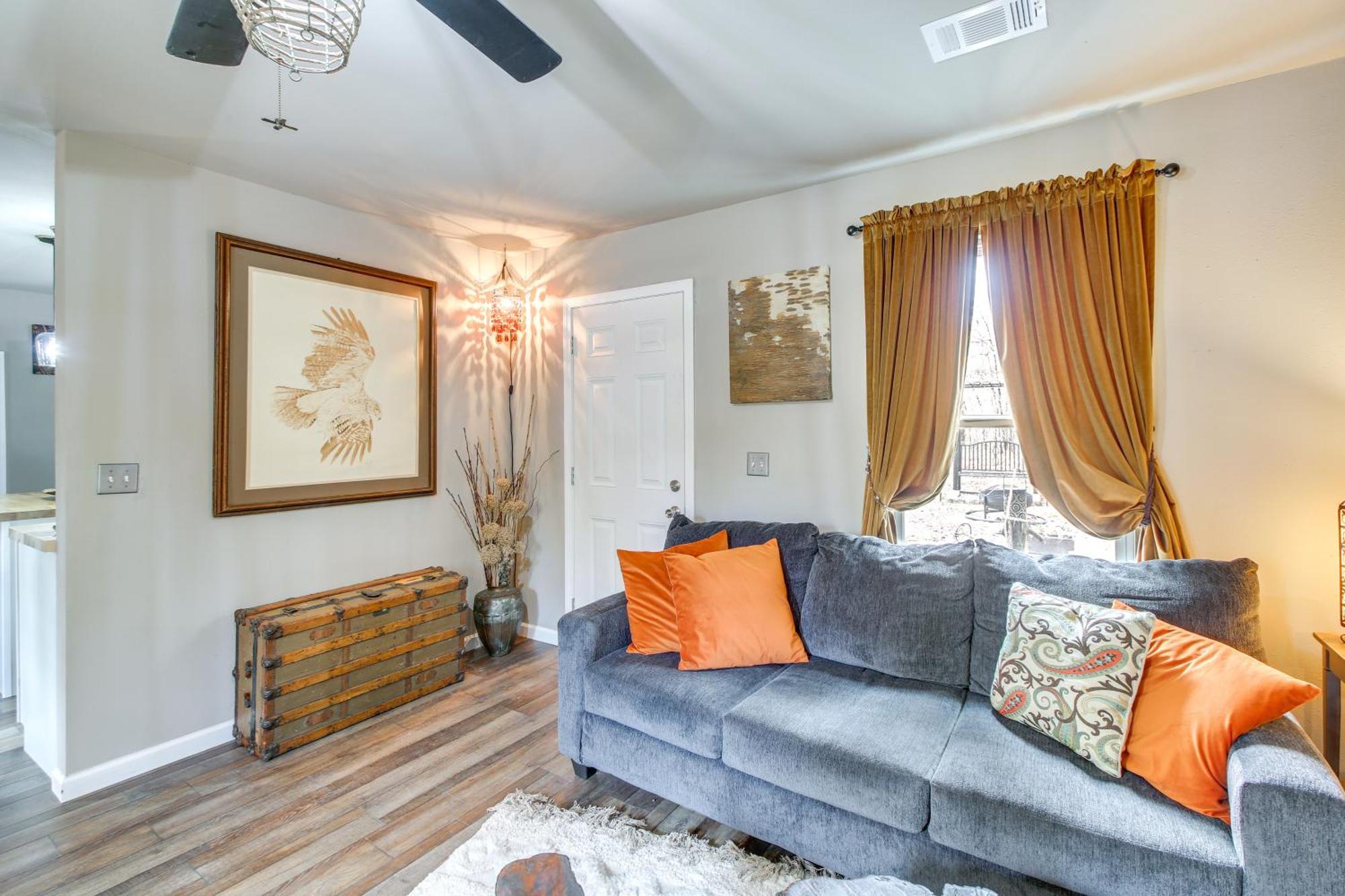 Tranquil Getaway Near Ouachita River! Holiday home