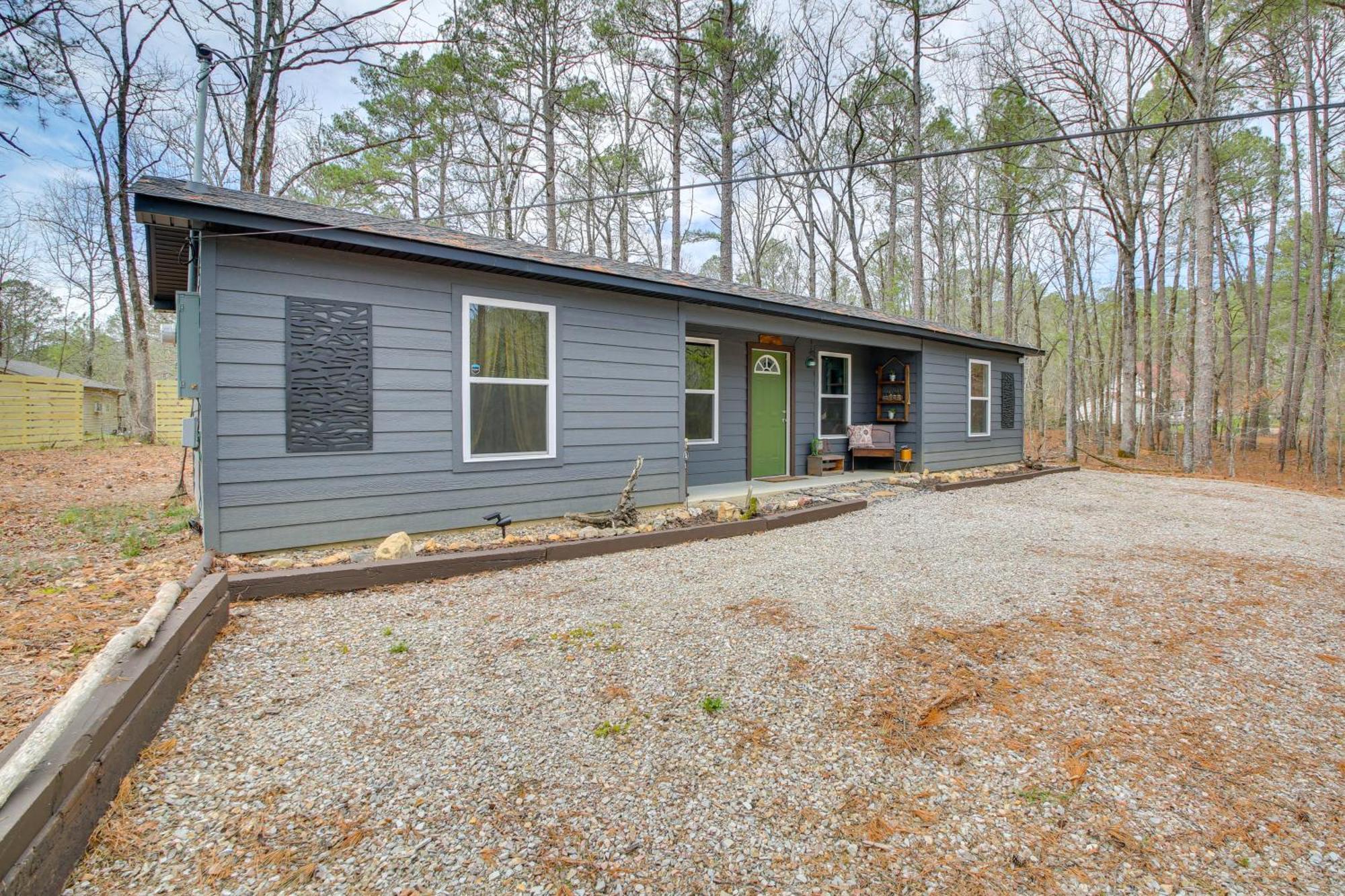 Tranquil Getaway Near Ouachita River!