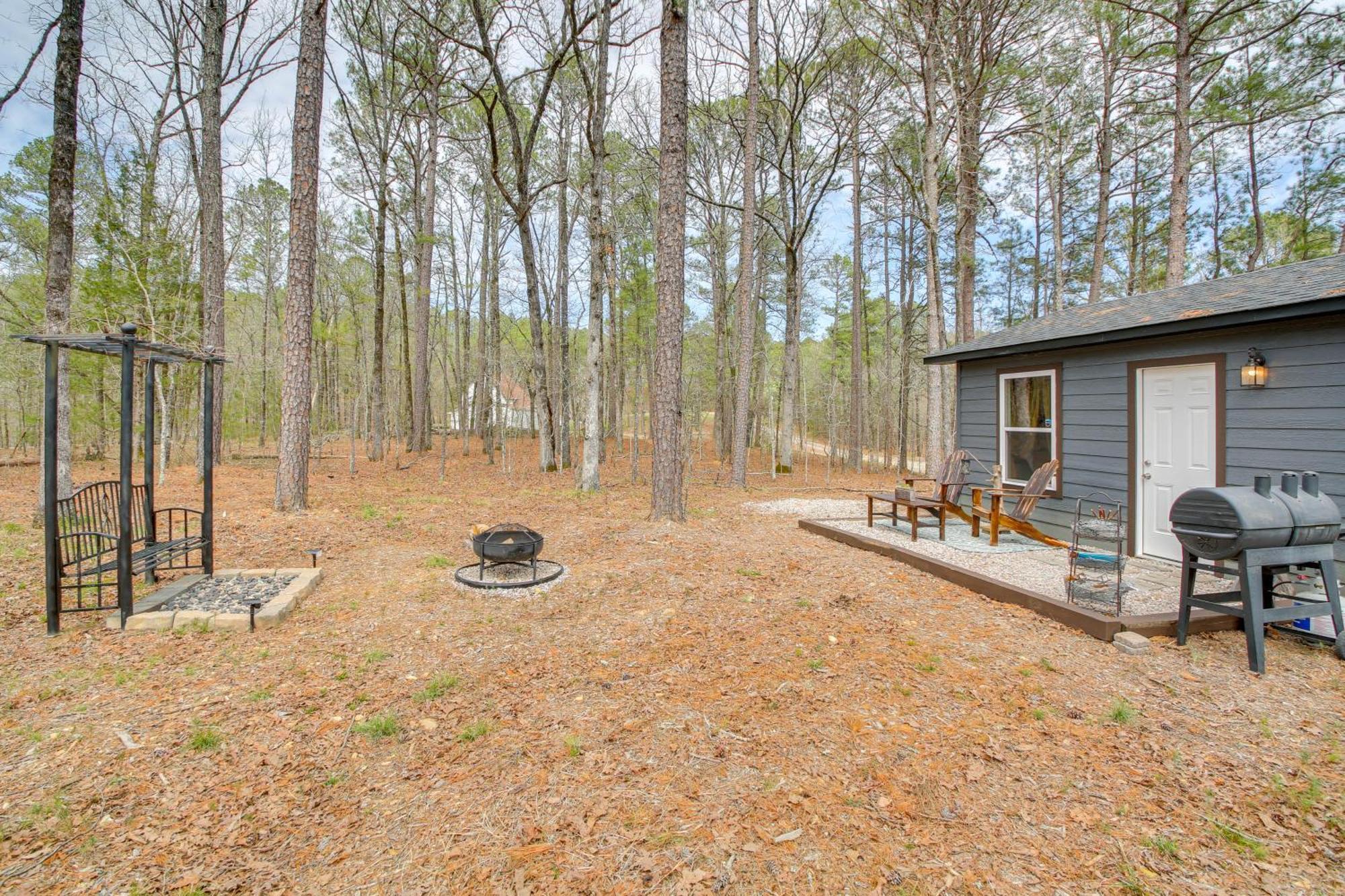 Tranquil Getaway Near Ouachita River! Holiday home *