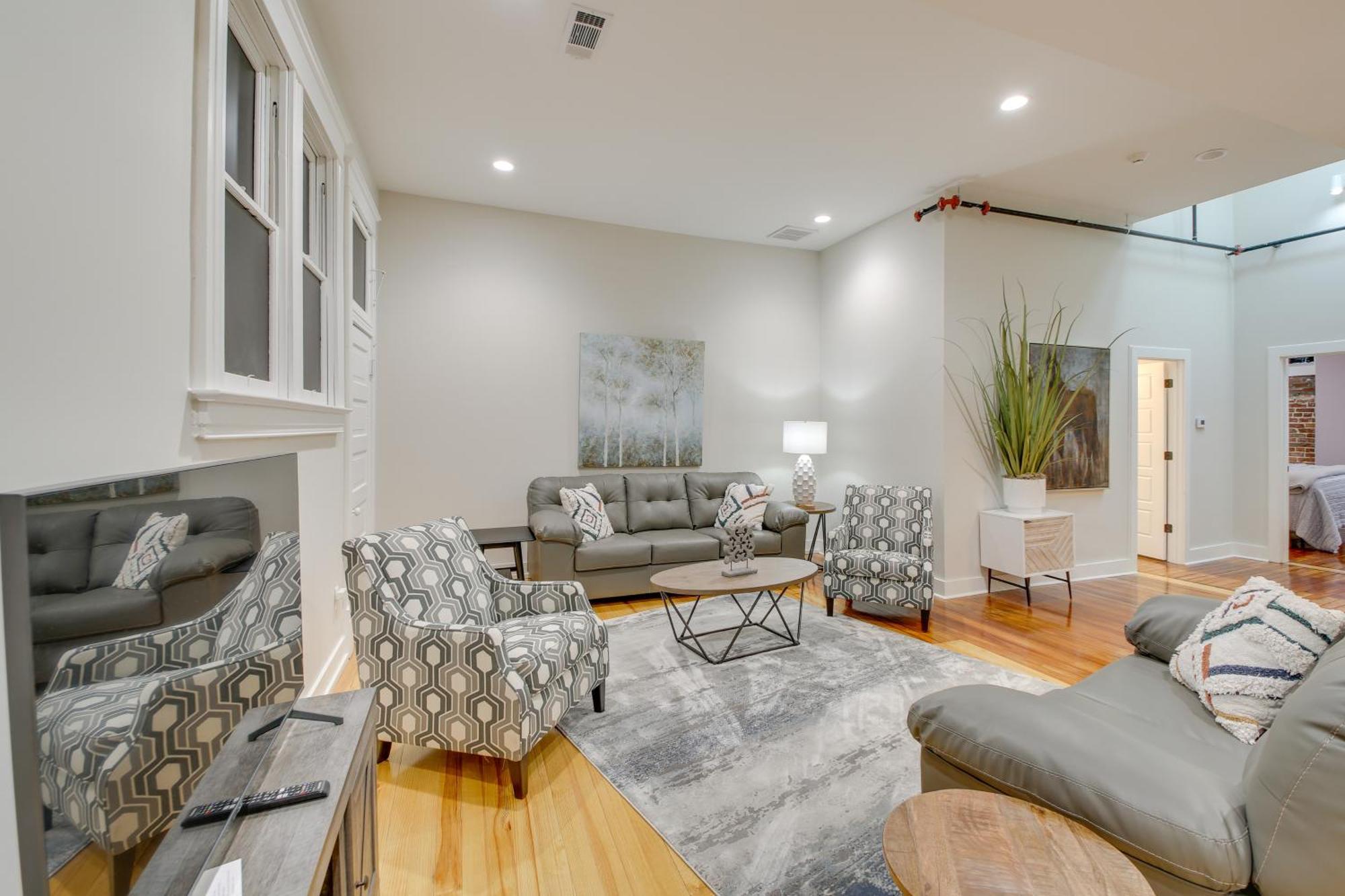 Spacious Downtown Vacation Rental!