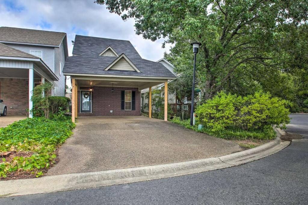 Holiday home Lakepointe Town Close To Track And Lake Hot Springs