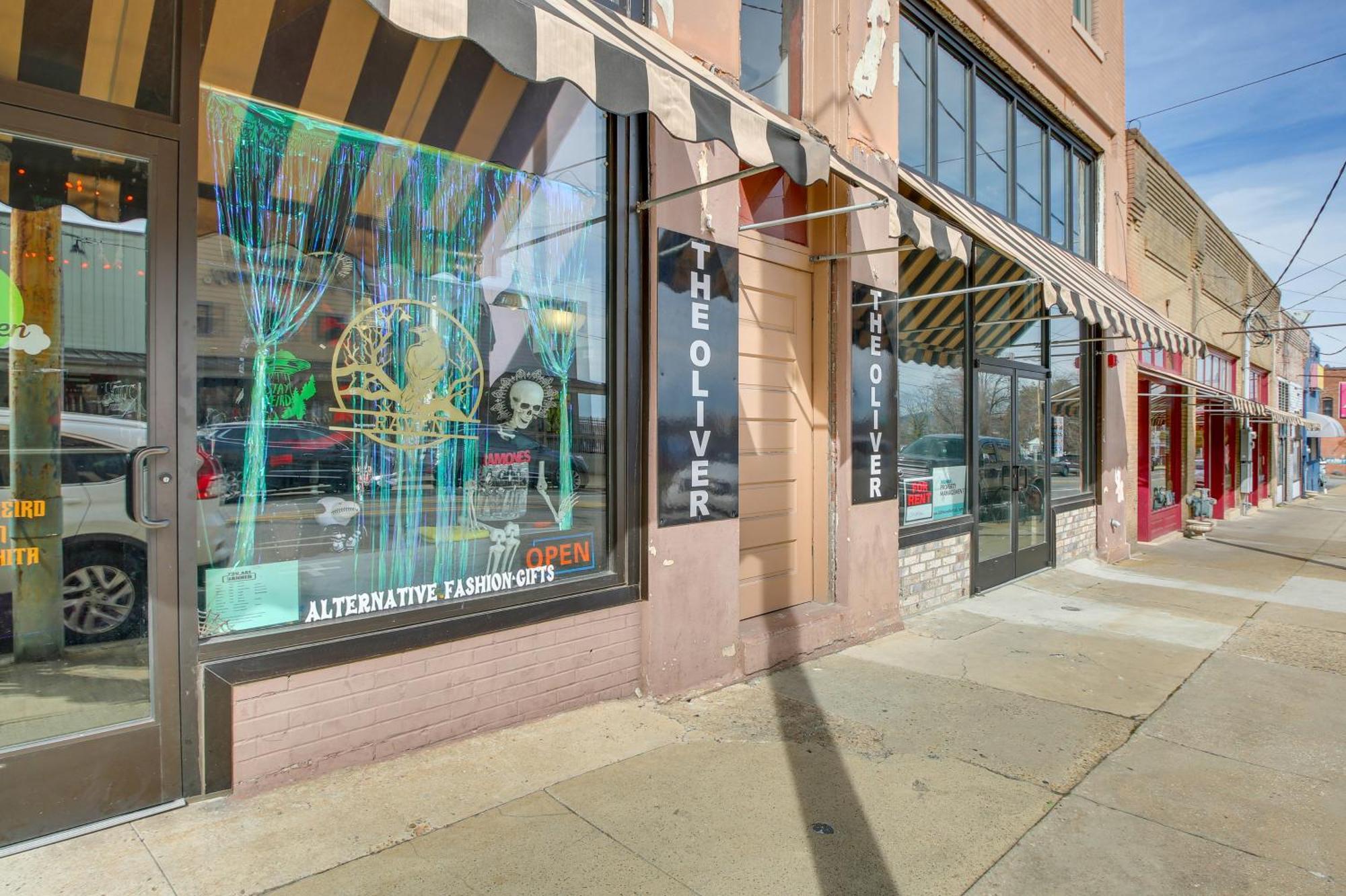 Spacious Downtown Vacation Rental! *