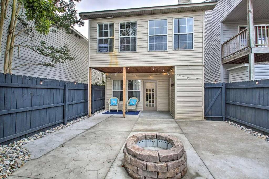 Holiday home Lakepointe Town Close To Track And Lake Hot Springs