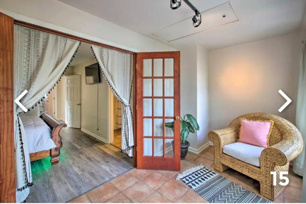 Holiday home Lakepointe Town Close To Track And Lake Hot Springs