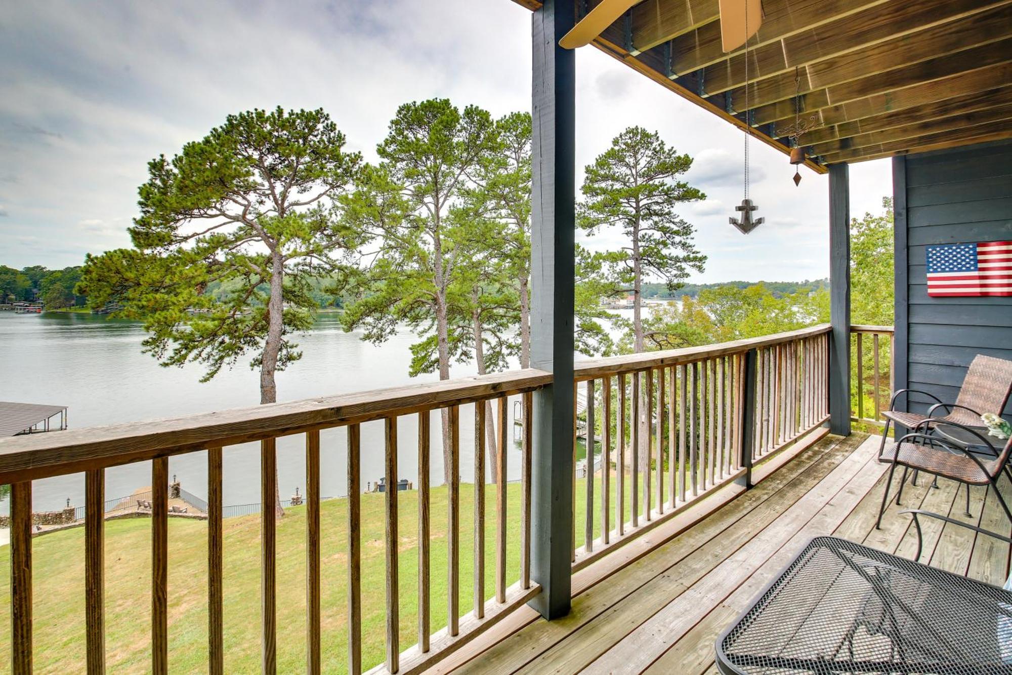 Waterfront 5 Mi To Casino! Apartment