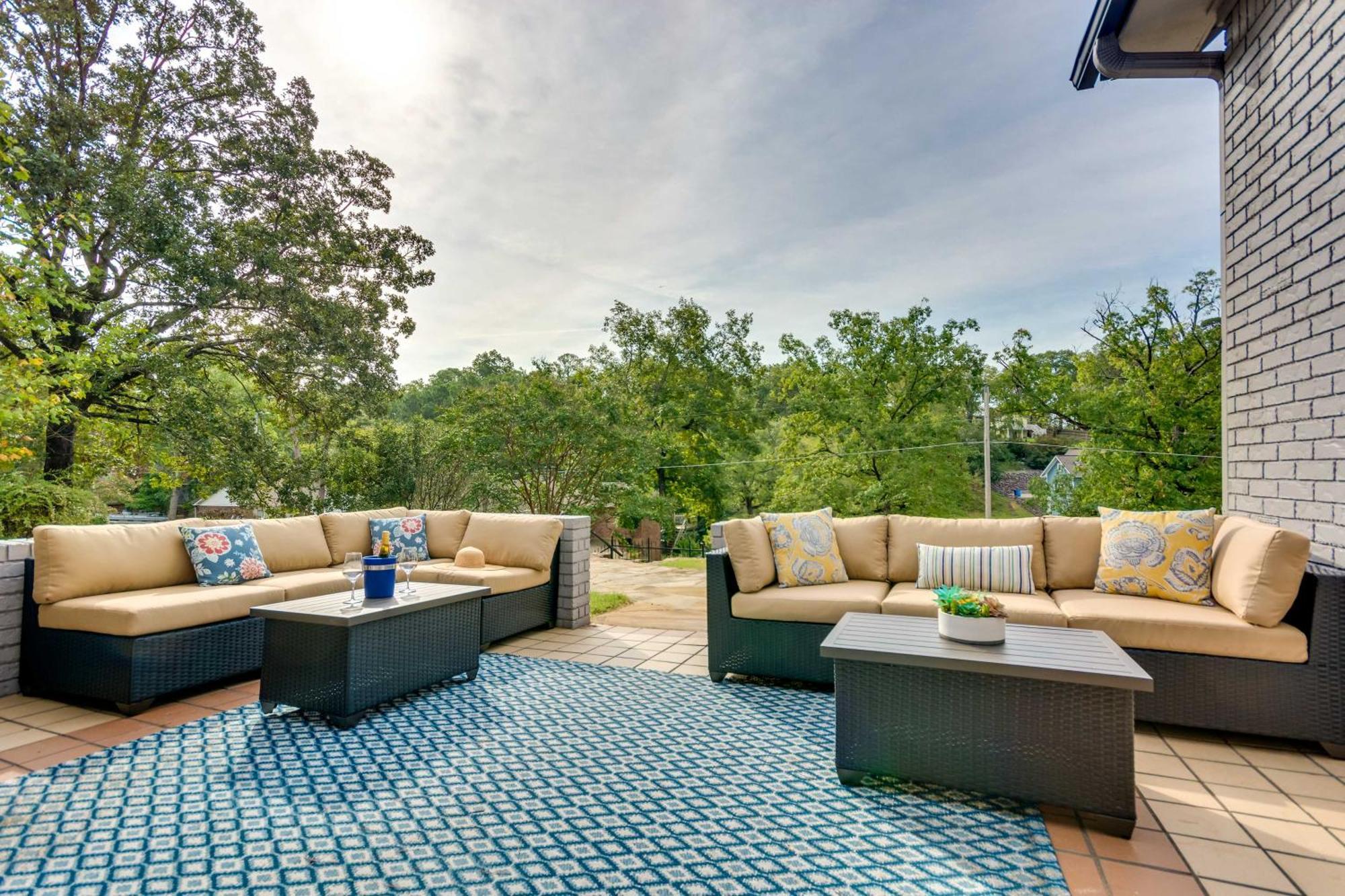Waterfront Gem Patio And Game Room! Casa de férias *