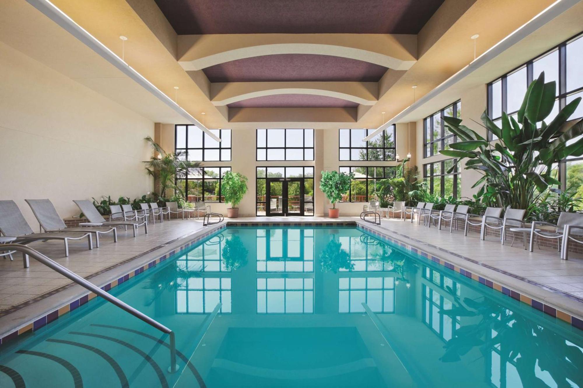 Embassy By Hilton At Convention Center Hotel Hot Springs