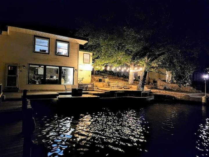 Haven Chateau - Hot Tub, Game Hot Springs