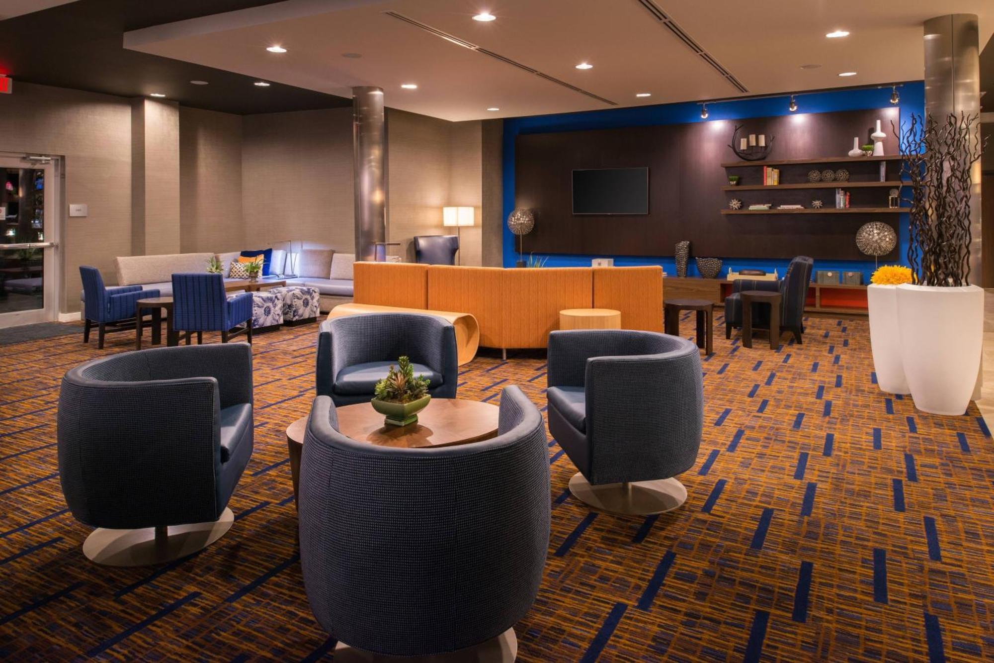 Hotel Courtyard By Marriott 3*
