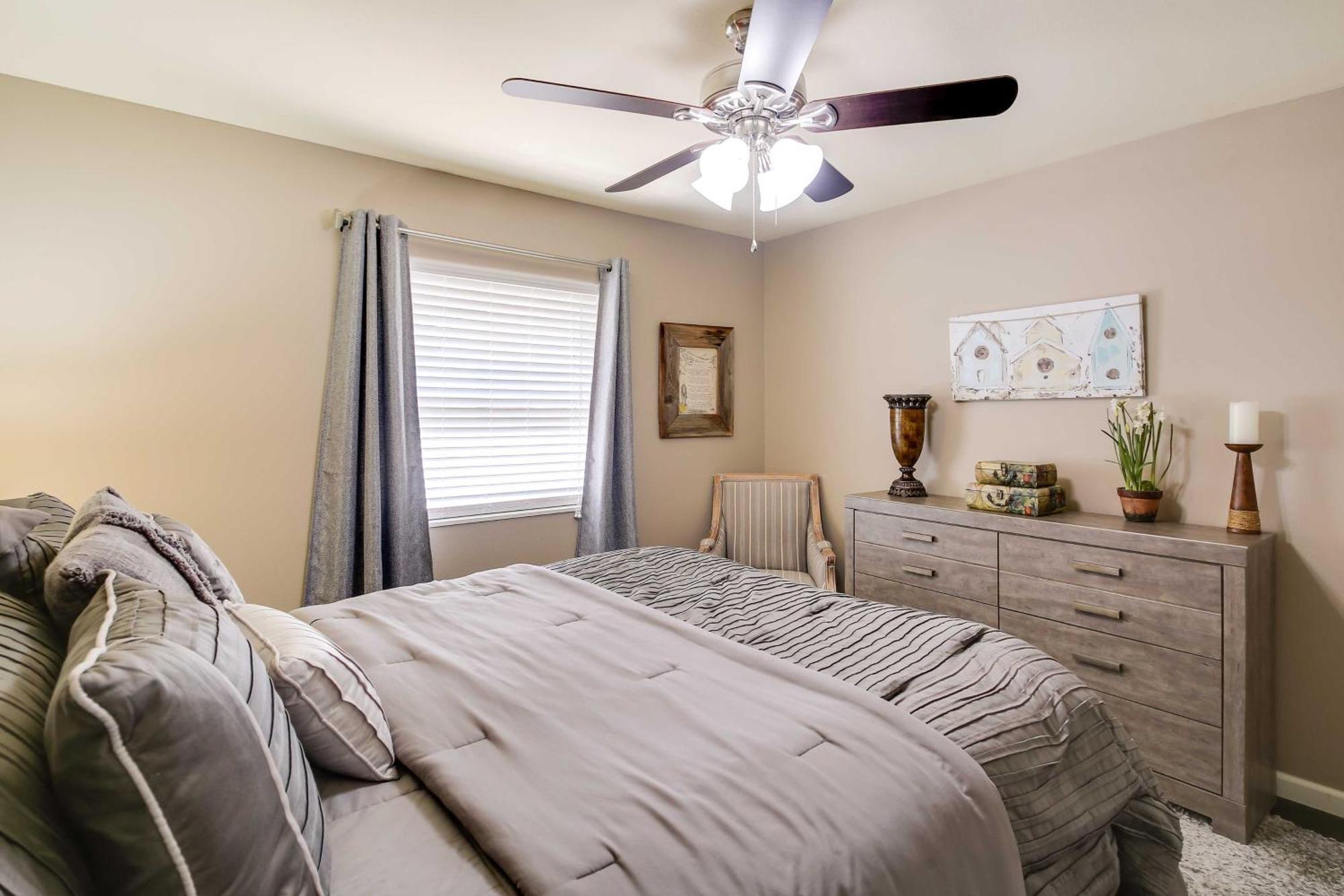 Casa de férias Lakefront Haven Near Oaklawn And Casino Resort!