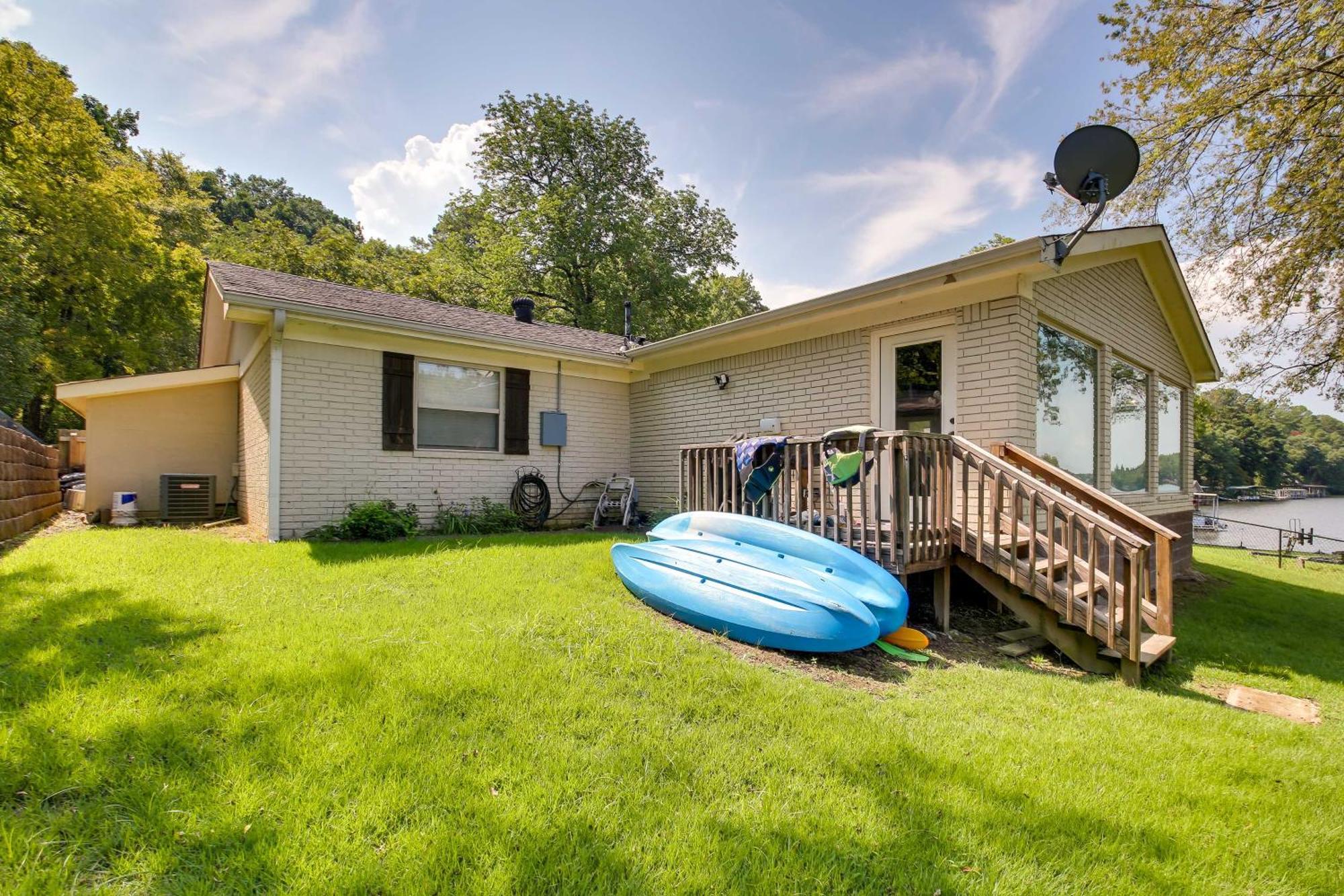 Lakefront Haven Near Oaklawn And Casino Resort! Casa de férias *