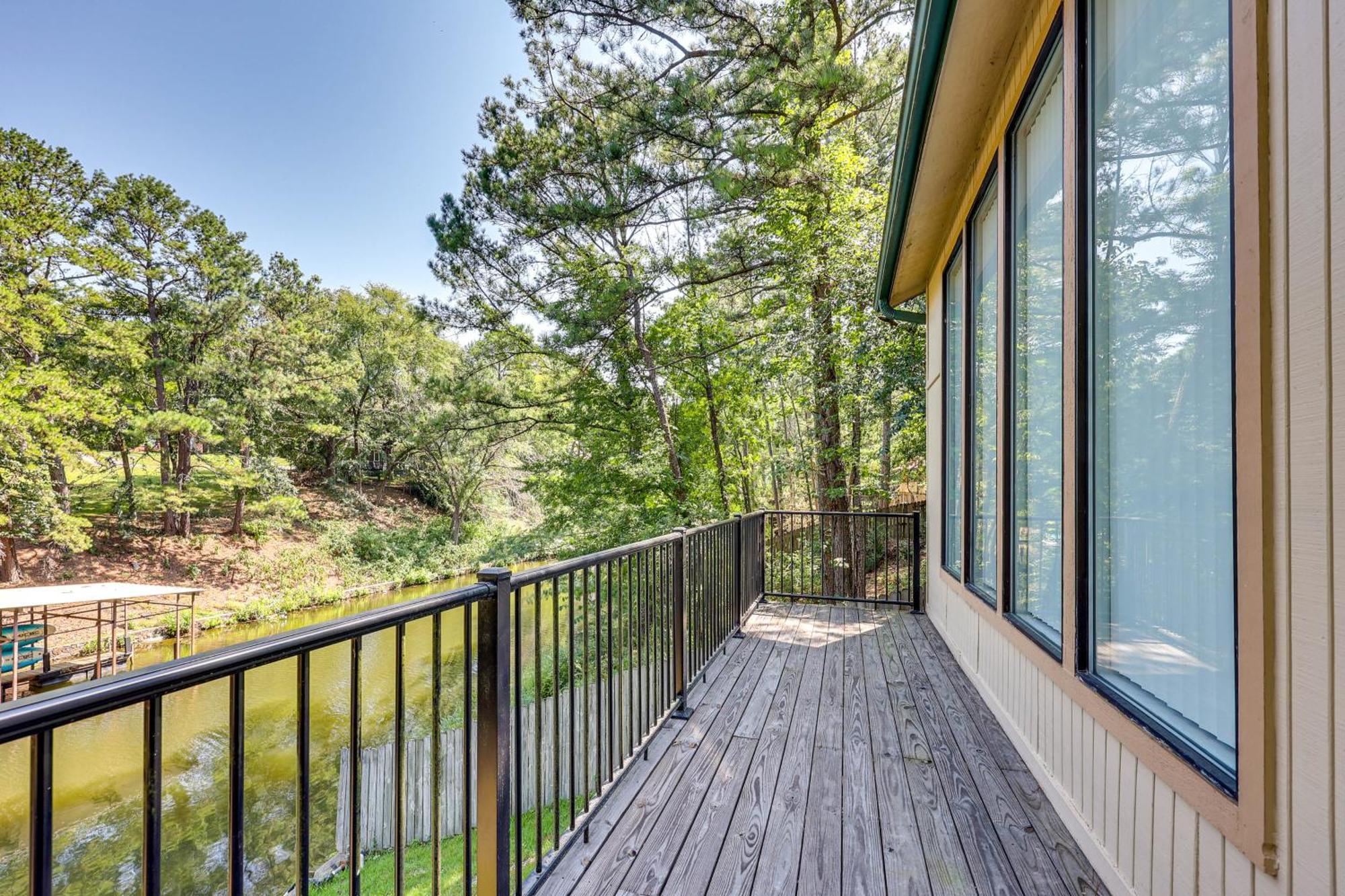 Serene Hamilton Hideaway With Private Dock *