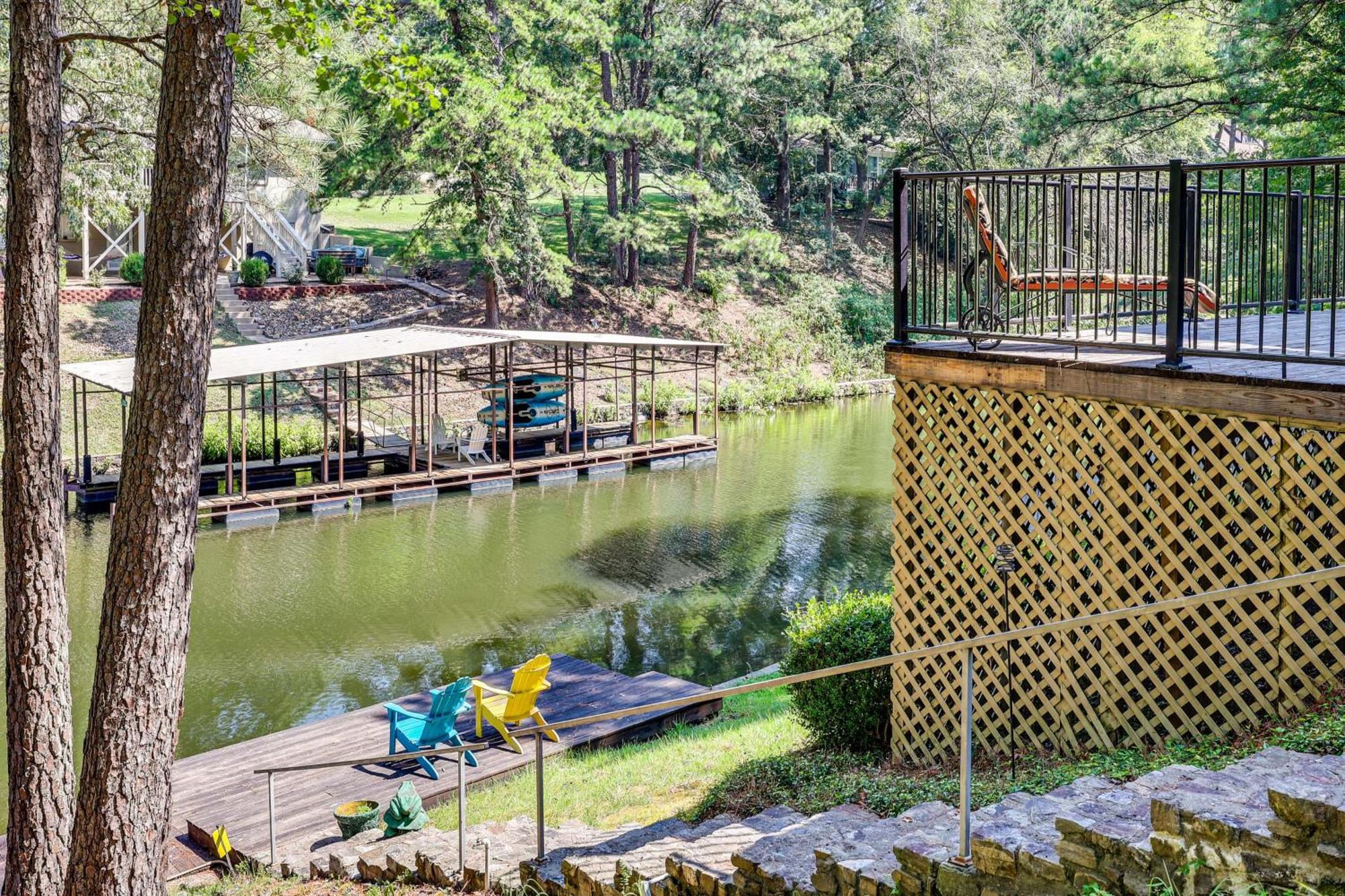 Holiday home Serene Hamilton Hideaway With Private Dock Hot Springs