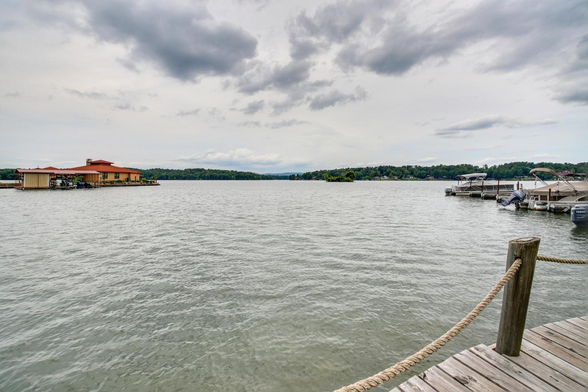 Spacious Penthouse Stunning View * Hot Springs