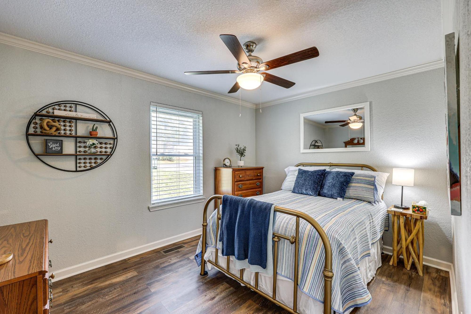 Charming Near Hamilton! * Hot Springs