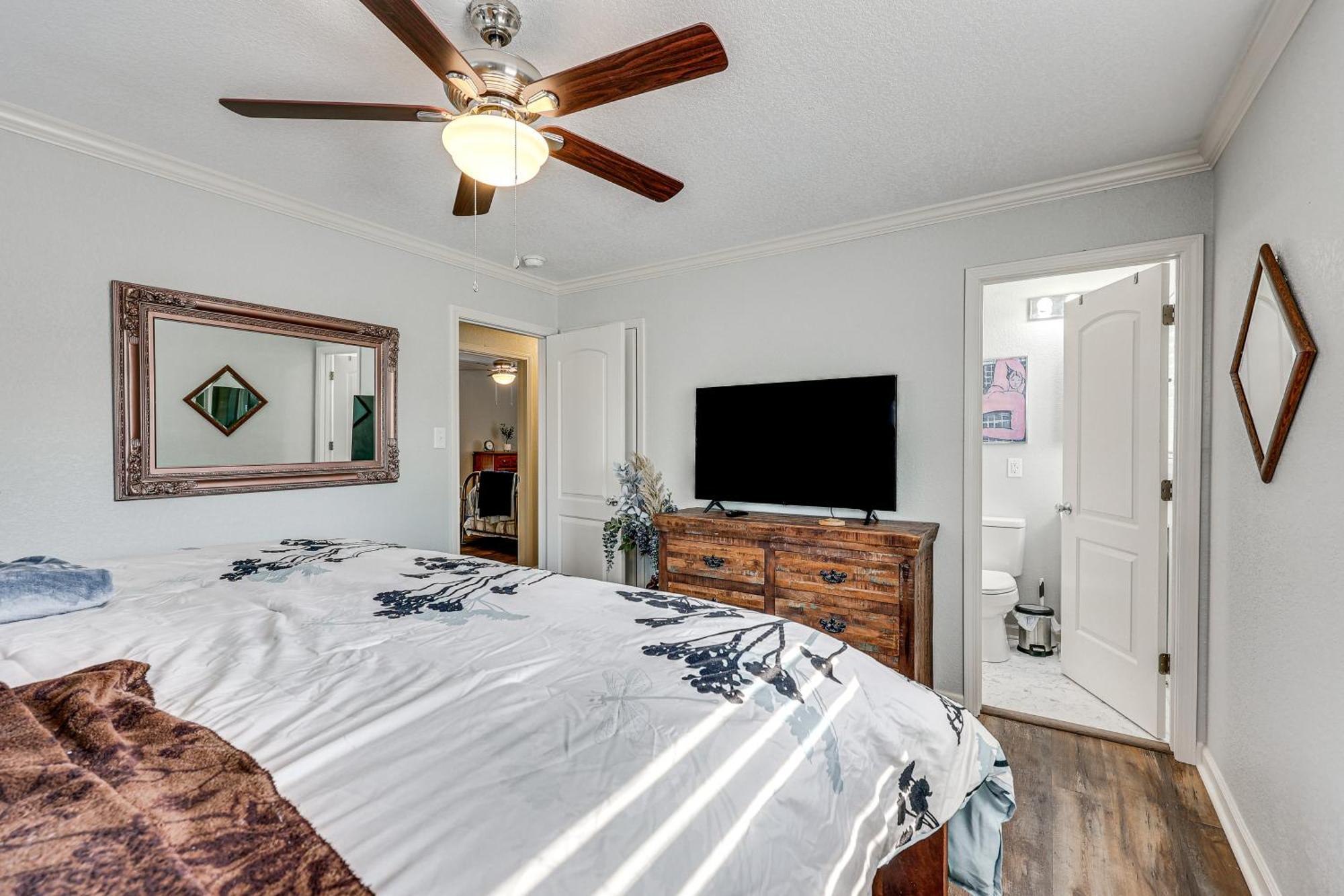 Charming Near Hamilton! Holiday home Hot Springs