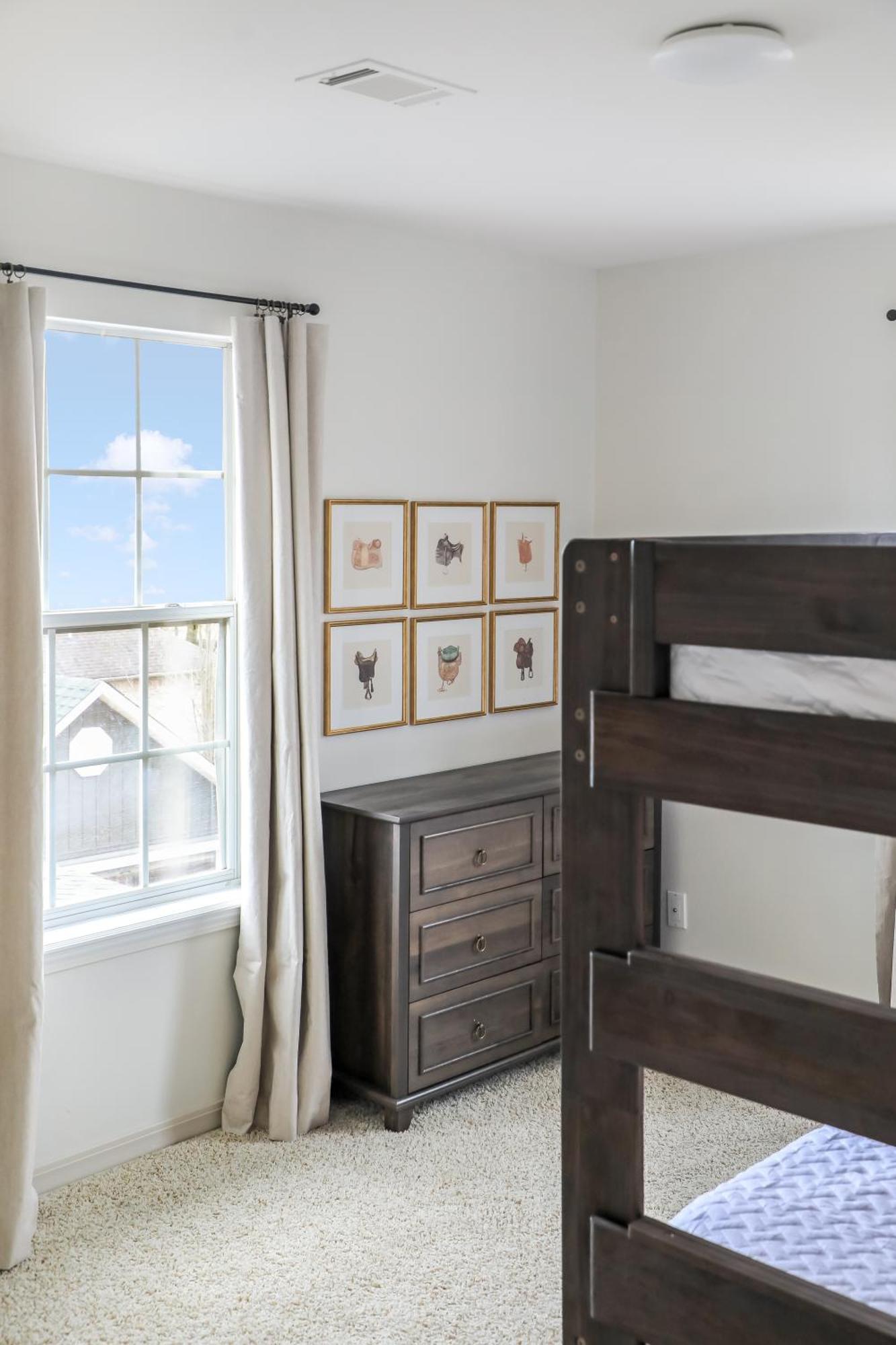 Hamilton Carriage House 5br; 3.5ba Sleeps 17! Holiday home