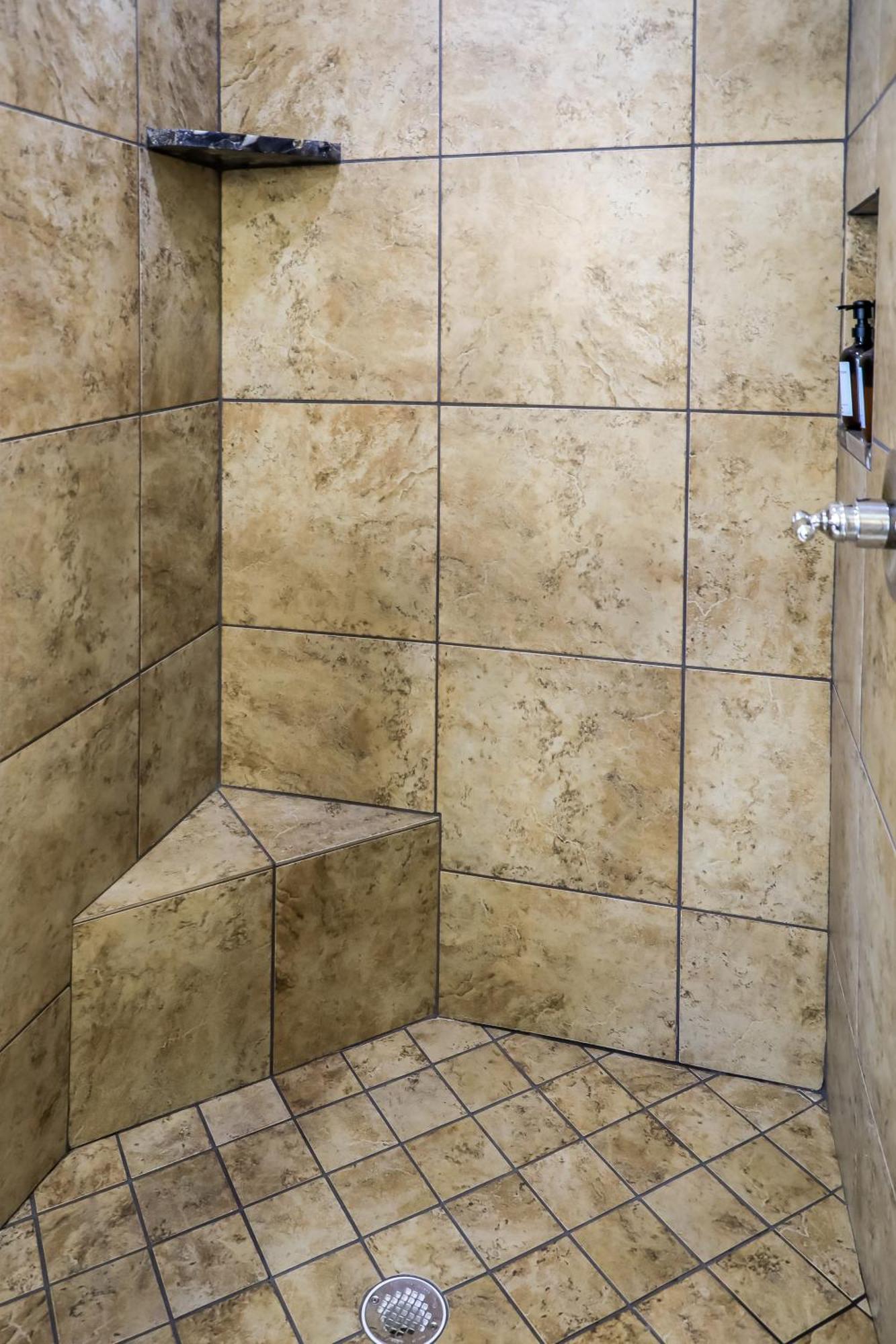 Holiday home Hamilton Carriage House 5br; 3.5ba Sleeps 17! *