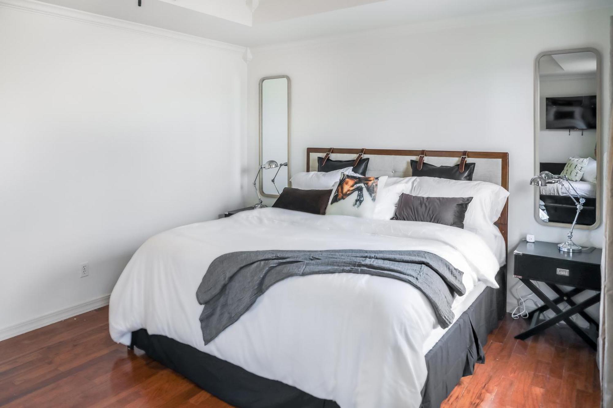 Holiday home Hamilton Carriage House 5br; 3.5ba Sleeps 17! *