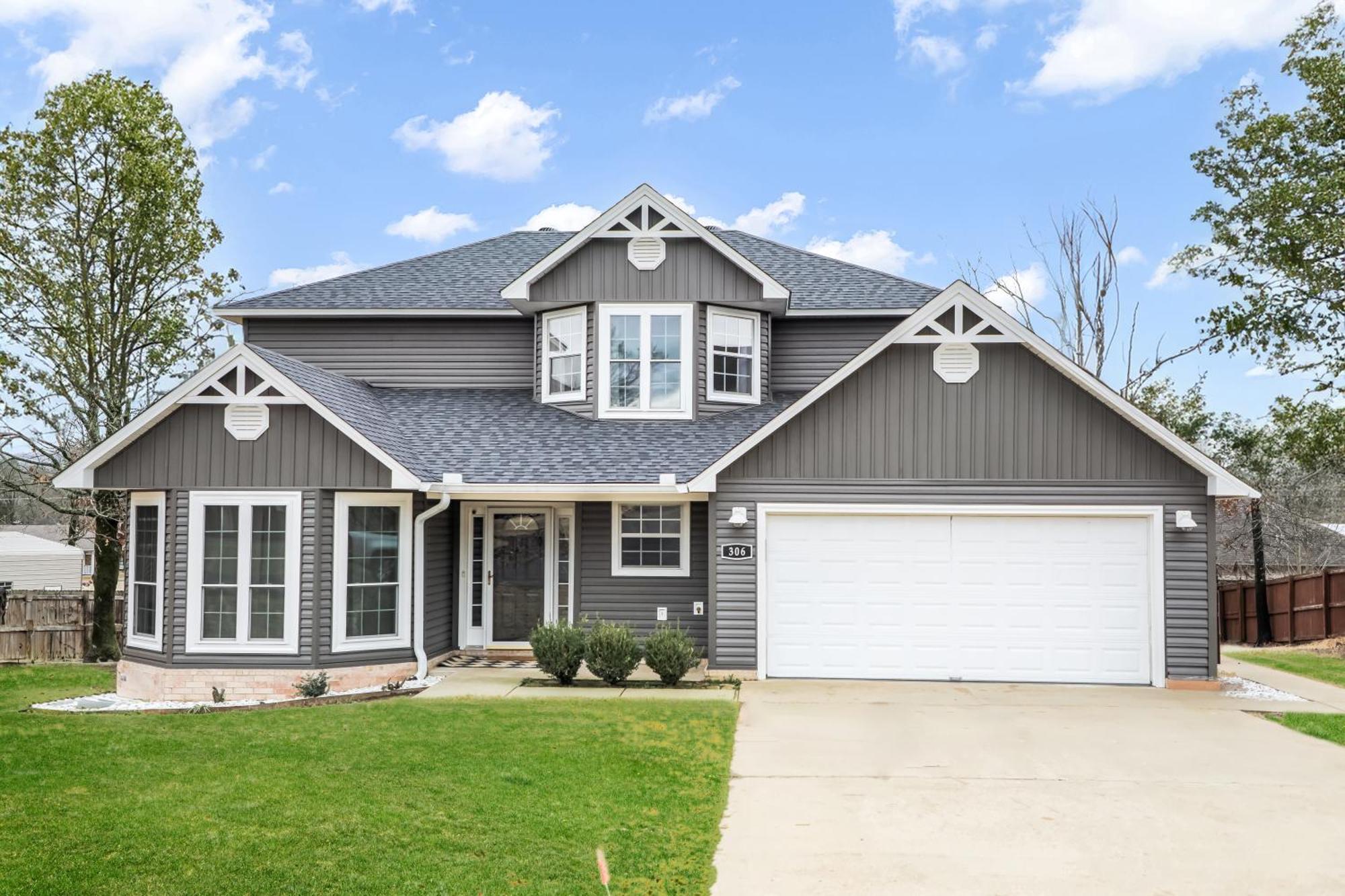 Hamilton Carriage House 5br; 3.5ba Sleeps 17! Holiday home *