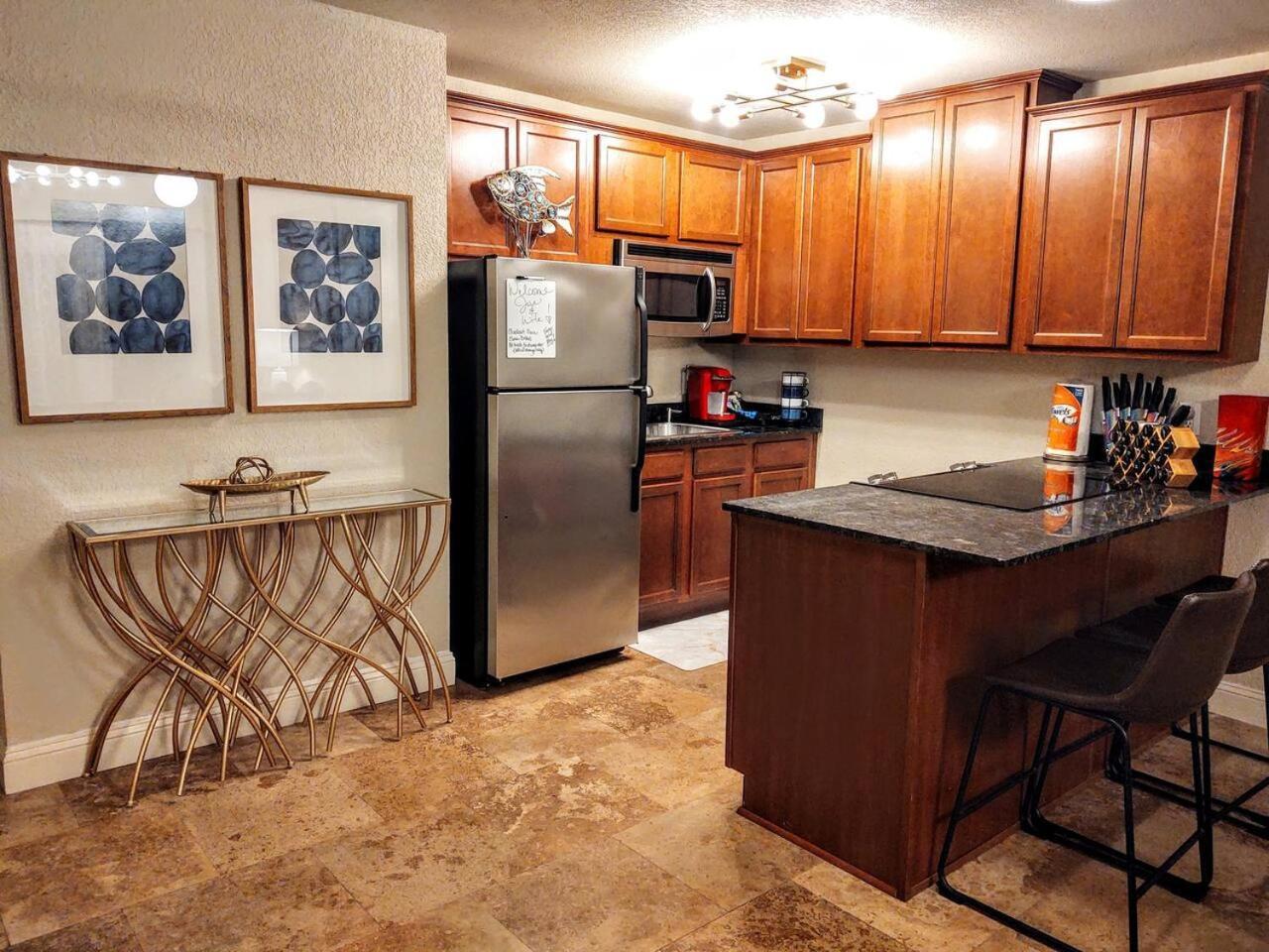 Lakefront Oasis Apartment Hot Springs