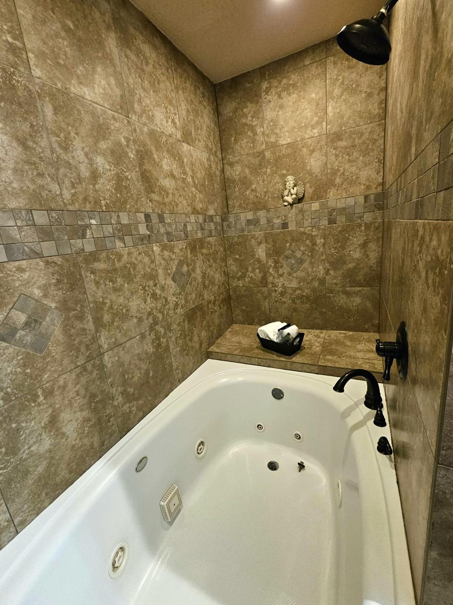 Hilltop Manor Bed & Breakfast Hot Springs
