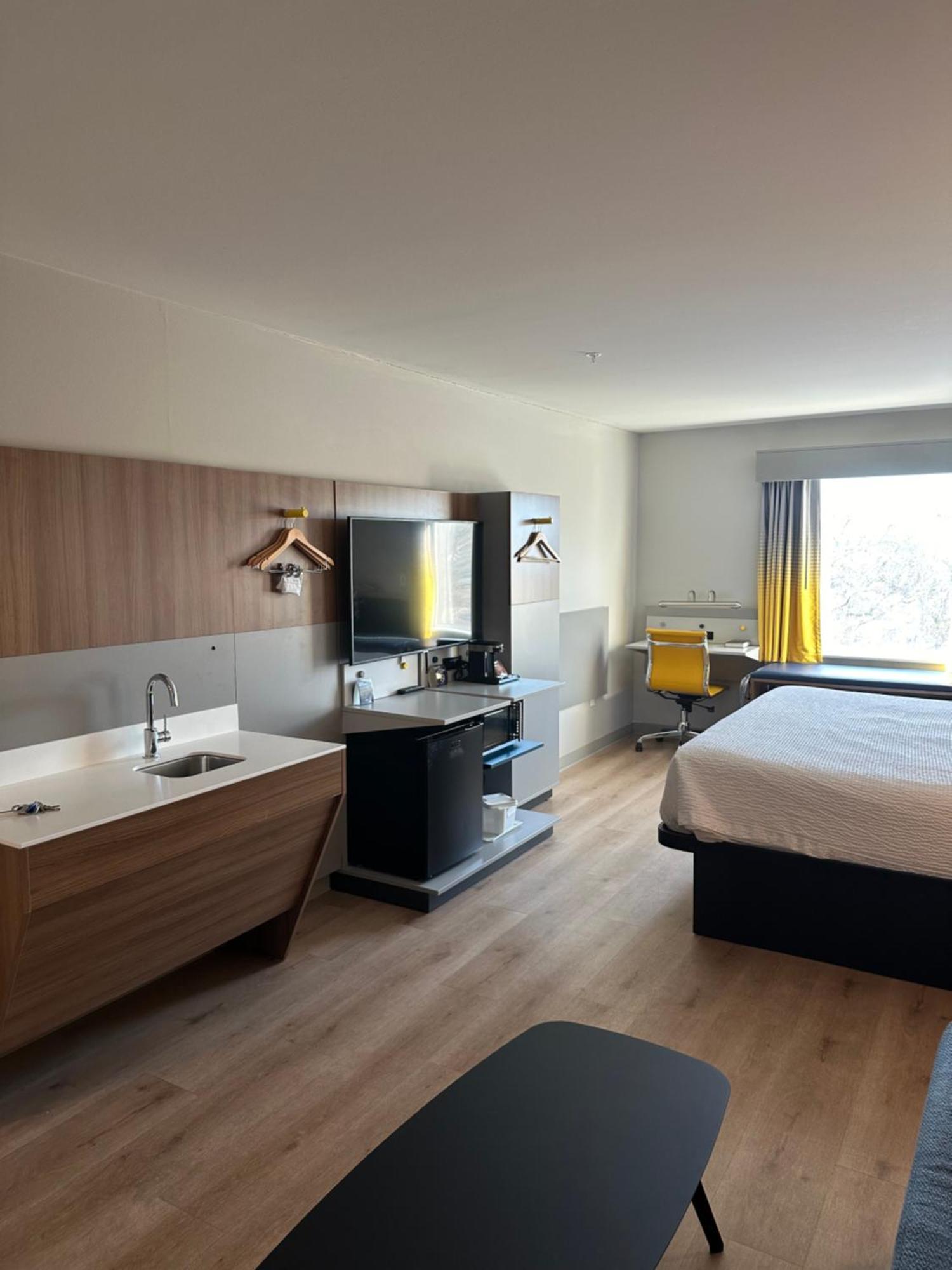 Hotel Microtel & By Wyndham 2*