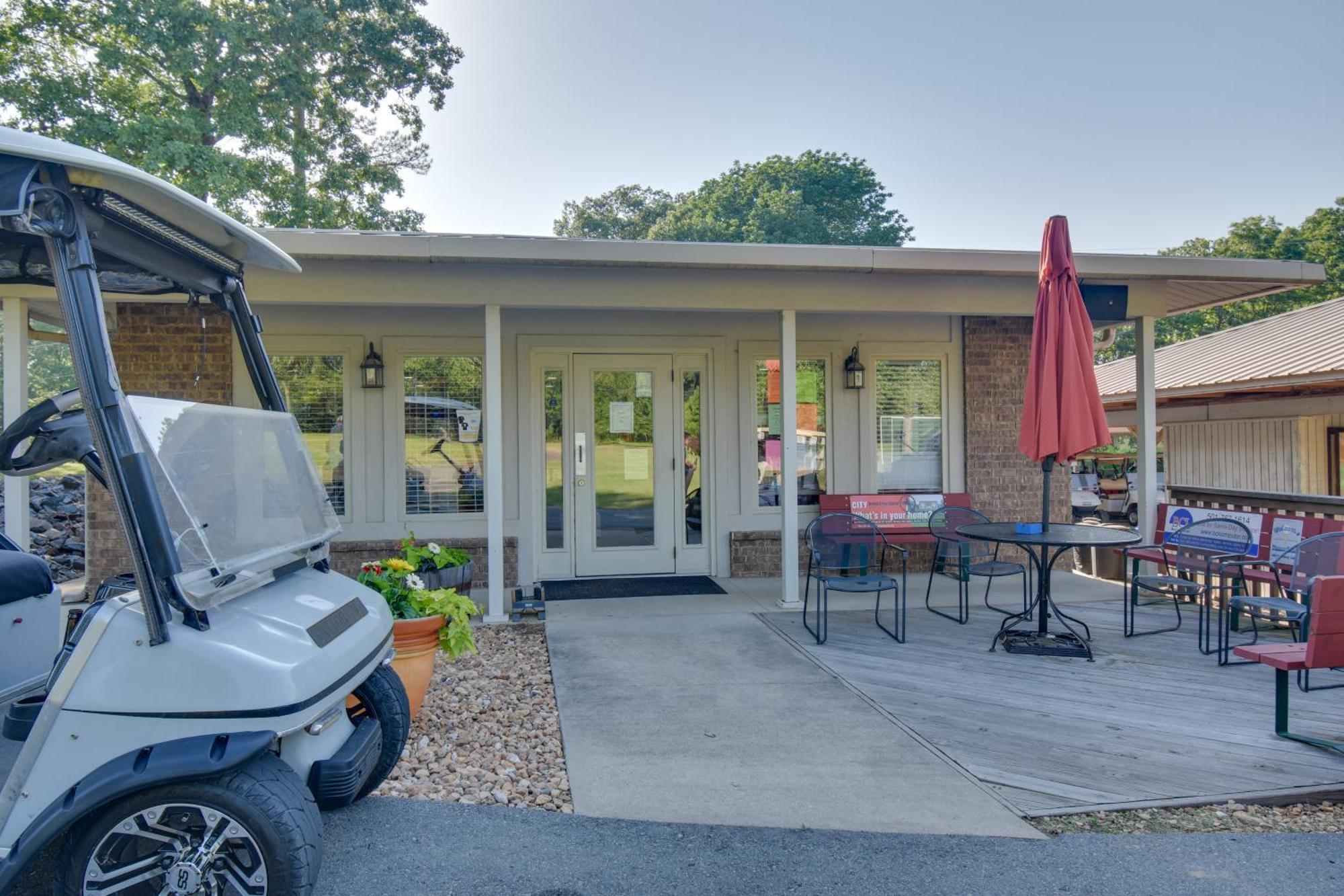 Lakefront Retreat With Deck, Dock And Amenities Hot Springs