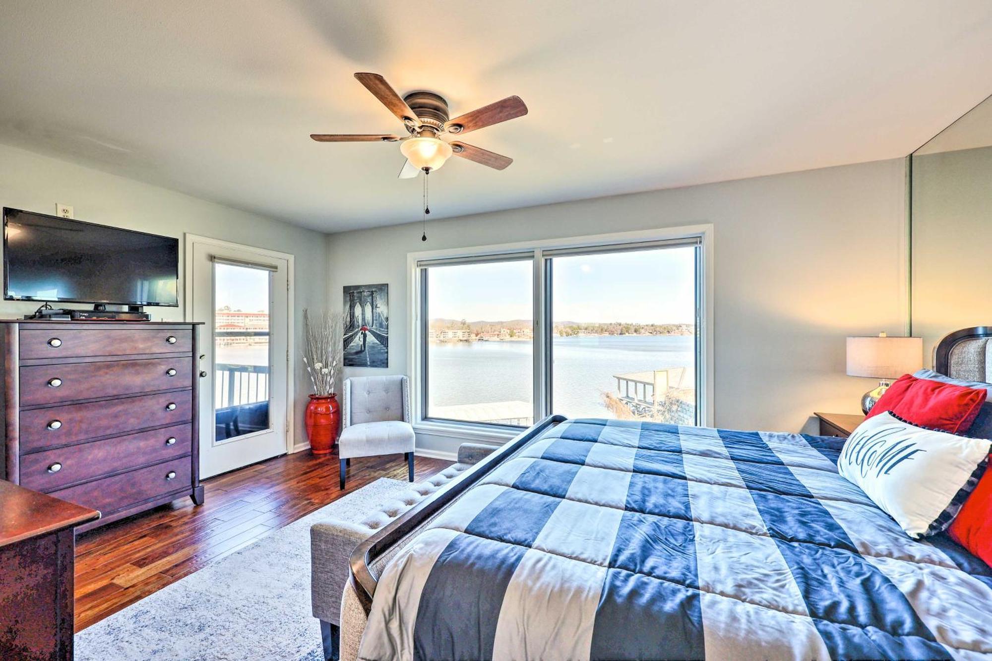 Waterfront With Pool Access!