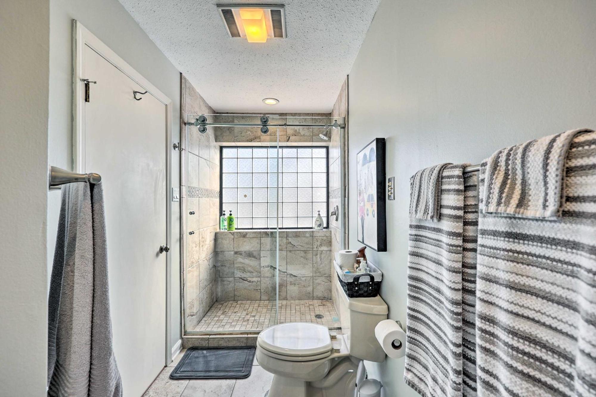 Waterfront With Pool Access! * Hot Springs