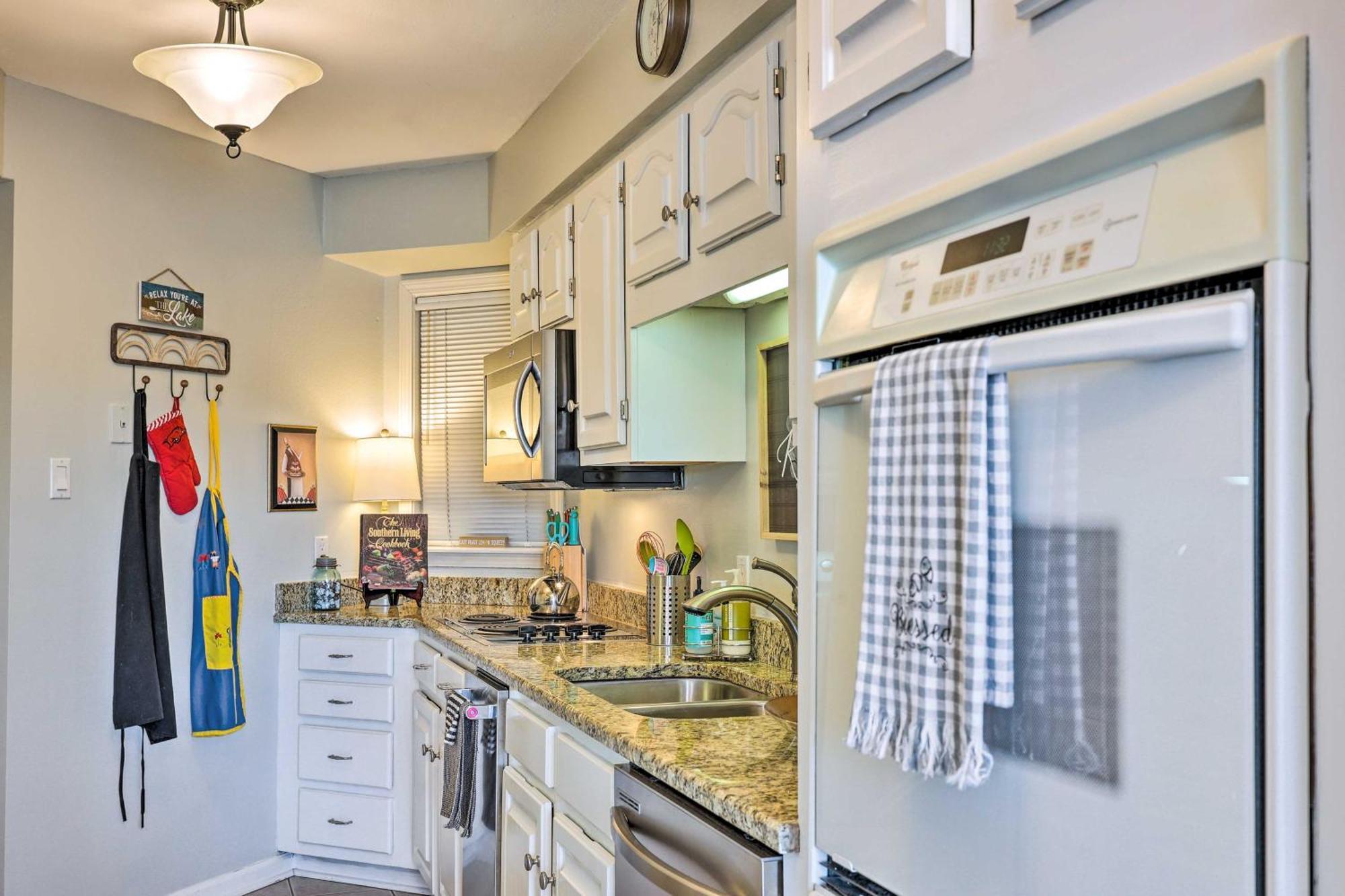 Waterfront With Pool Access! *