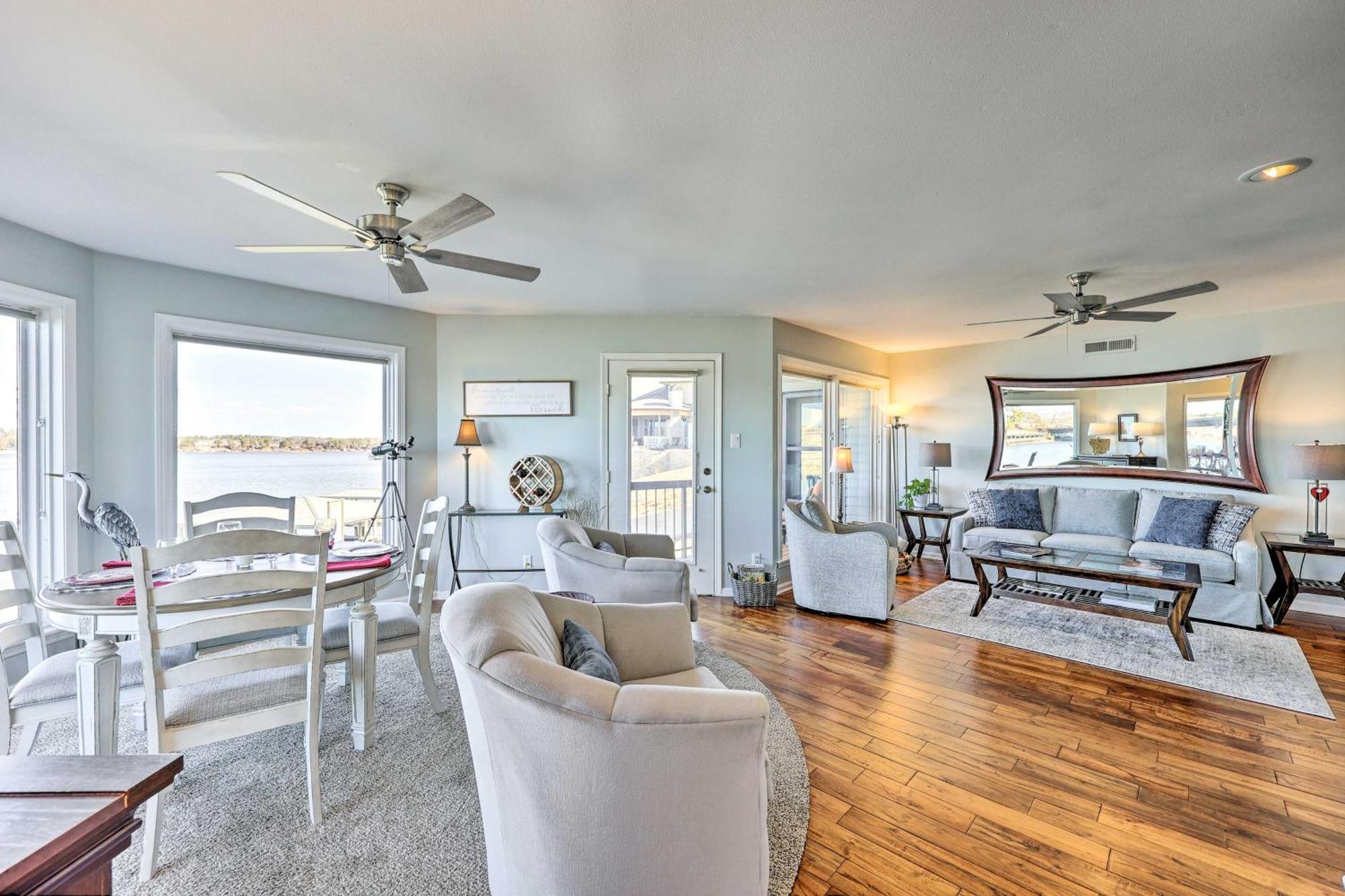 Waterfront With Pool Access! Hot Springs