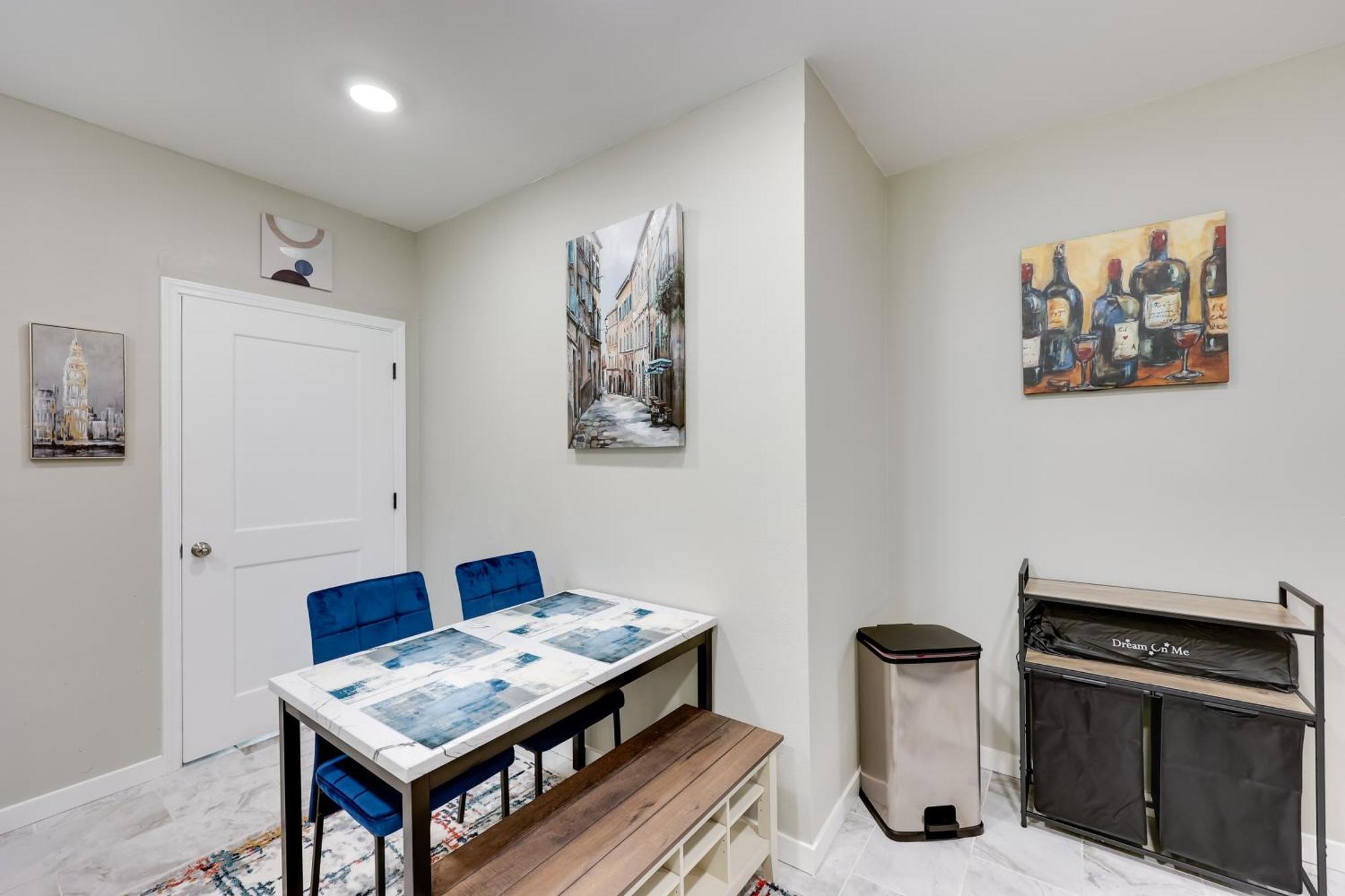 Pet-friendly Home, Near National Park! Holiday home
