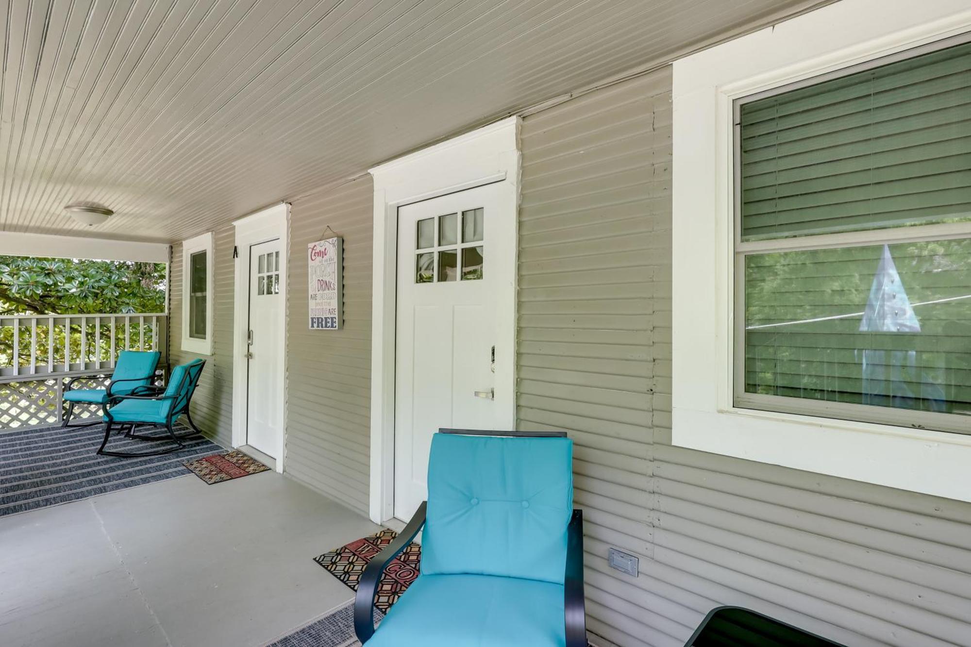 With Yard, Walk To Bathhouse Row! Holiday home *