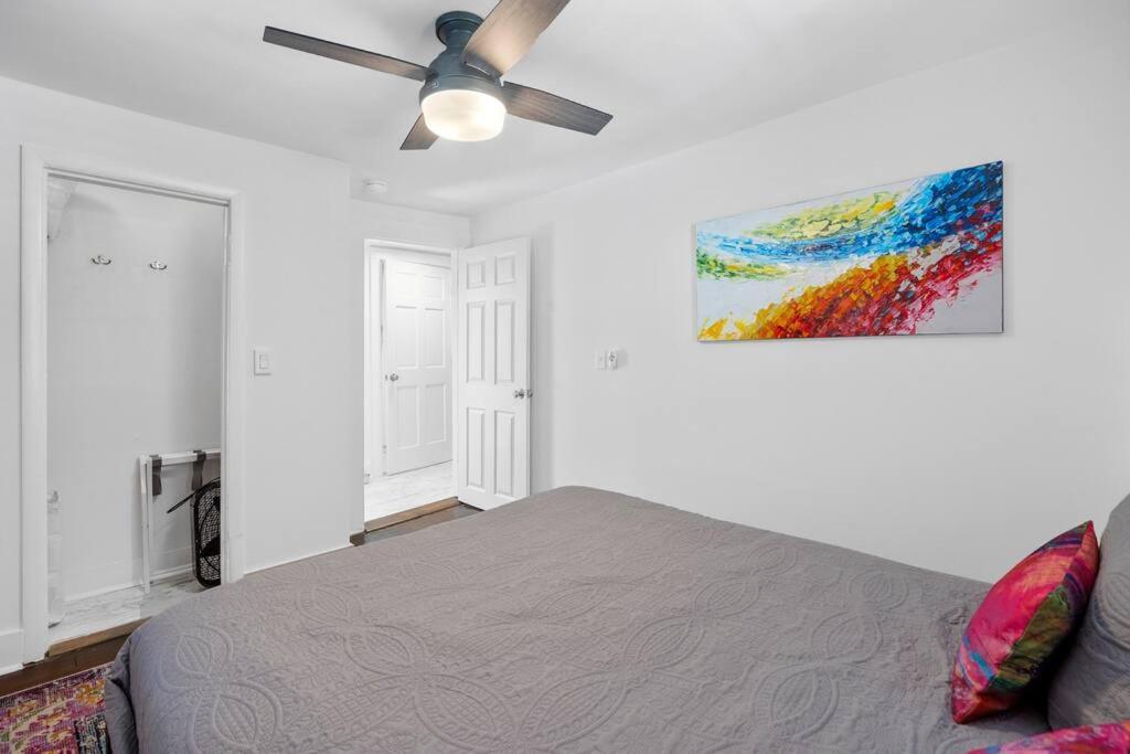 Vineyard Cottage-pet Friendly & Walk To Oaklawn!