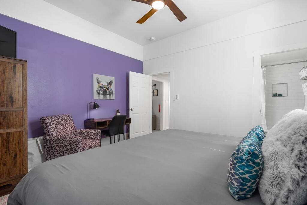 Holiday home Vineyard Cottage-pet Friendly & Walk To Oaklawn!