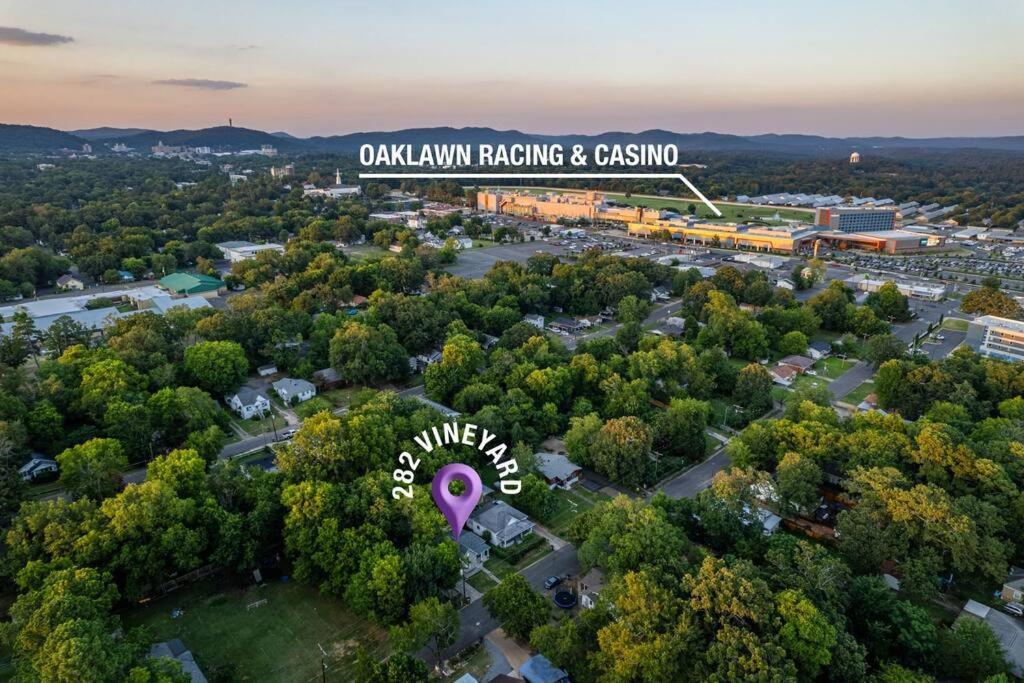 Holiday home Vineyard Cottage-pet Friendly & Walk To Oaklawn! Hot Springs