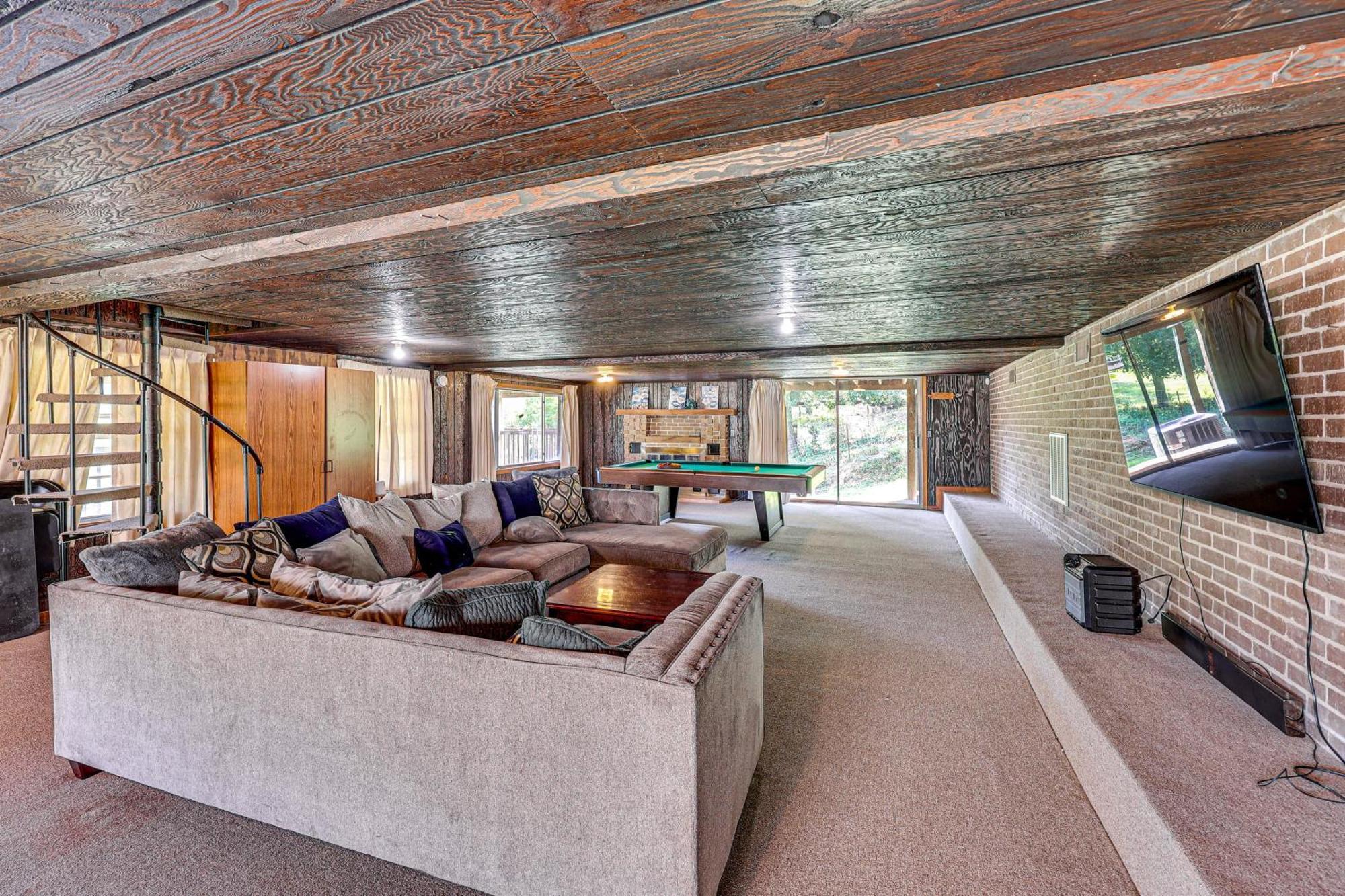 Holiday home Lakeside Retreat With Pool Table! Hot Springs