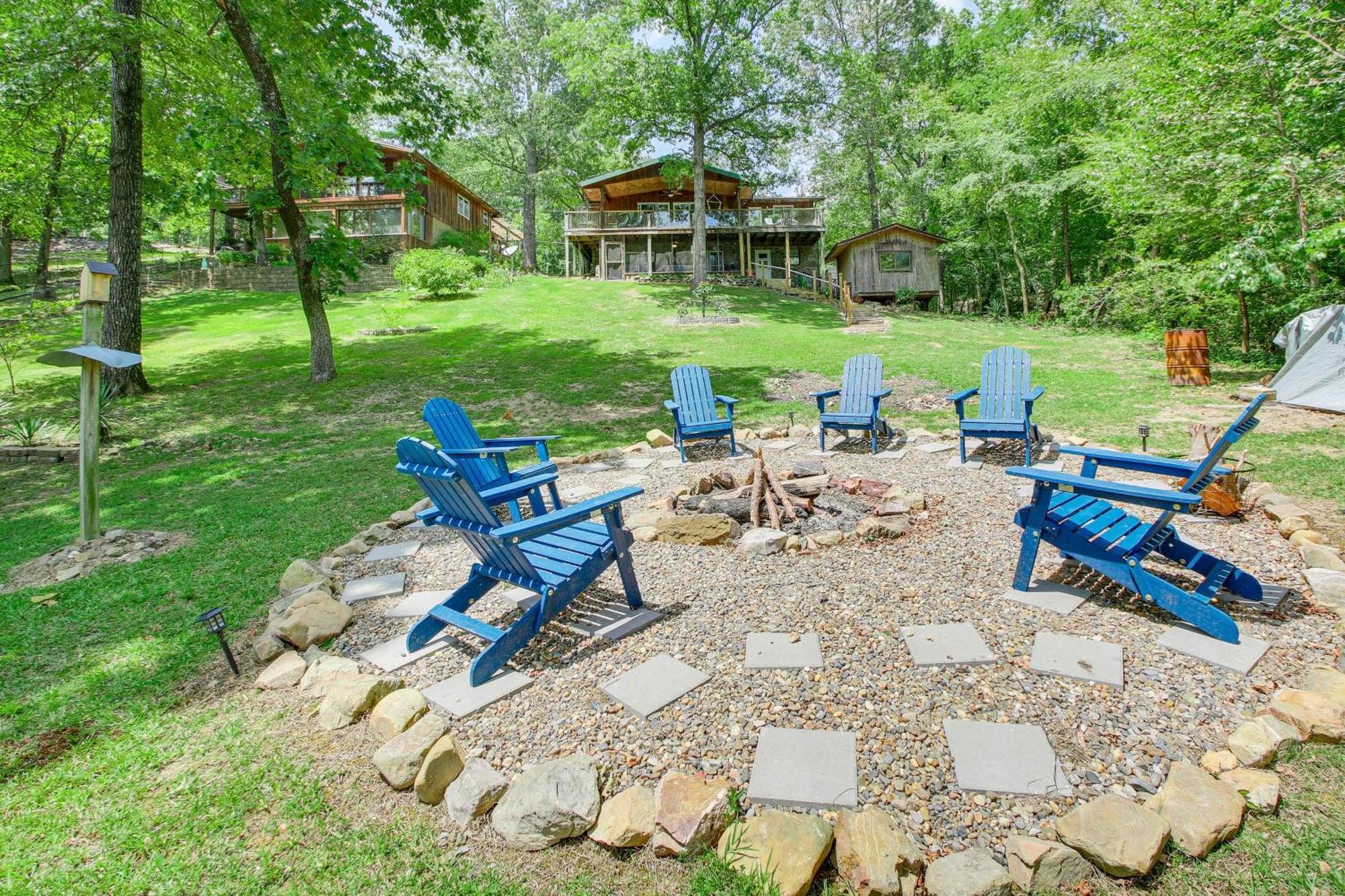 Retreat With Private Dock And Hot Tub! Hot Springs